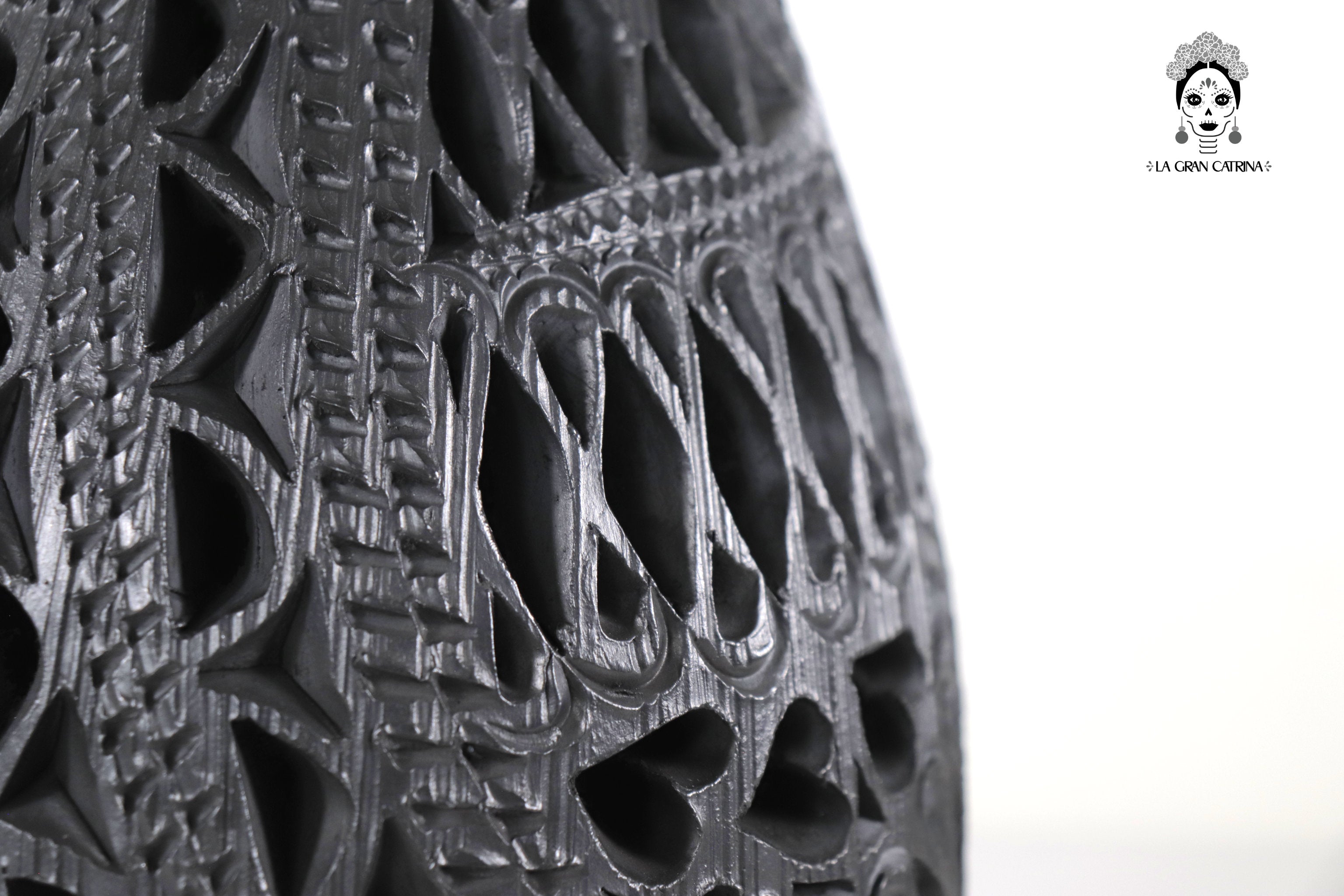 Vase "Río large" Handcrafted Black Clay 16.9 in. - in. Production Tere Oax