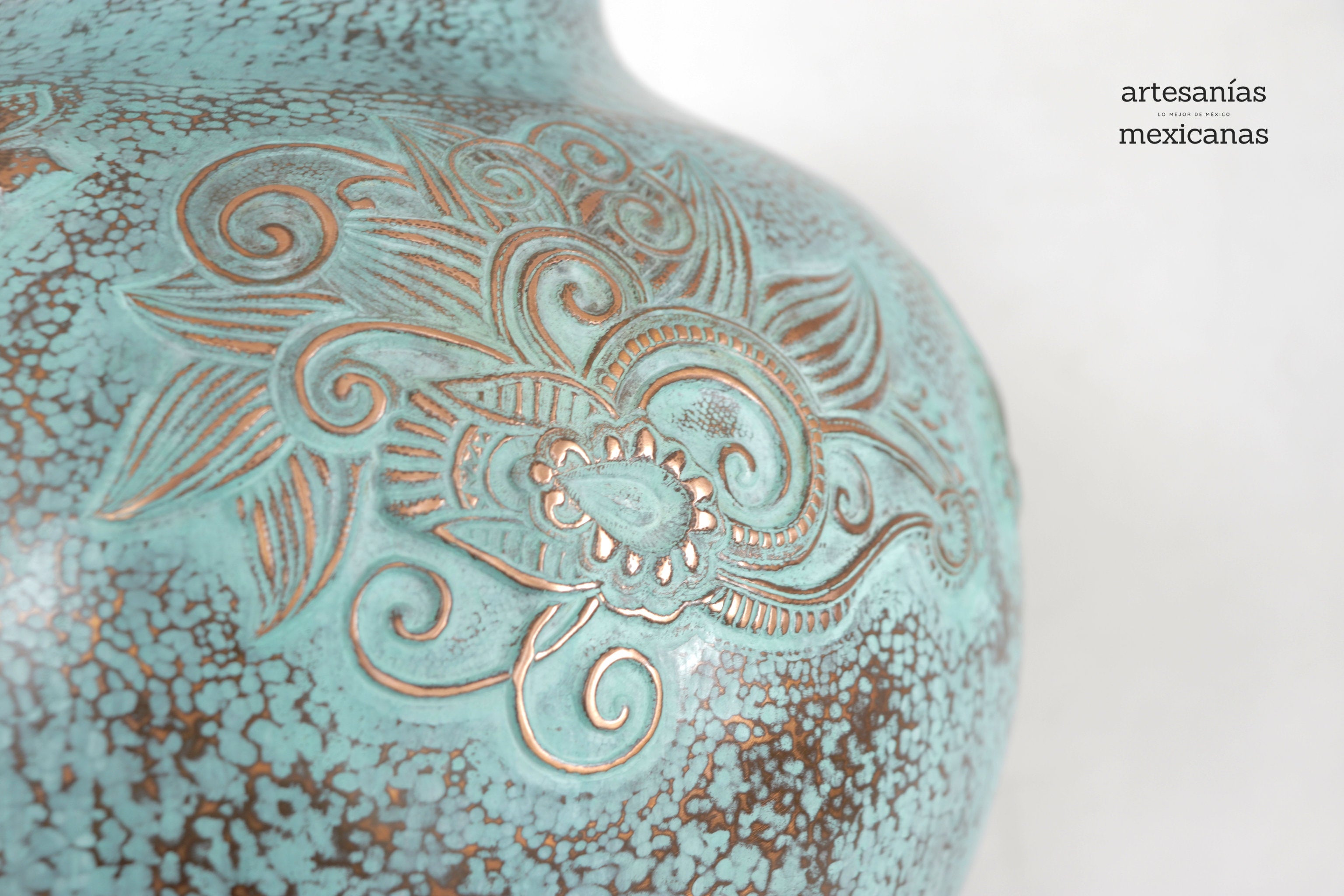 Vase of cobre martillado en acabado turquoise - 11 in. Santa Clara del Cobre