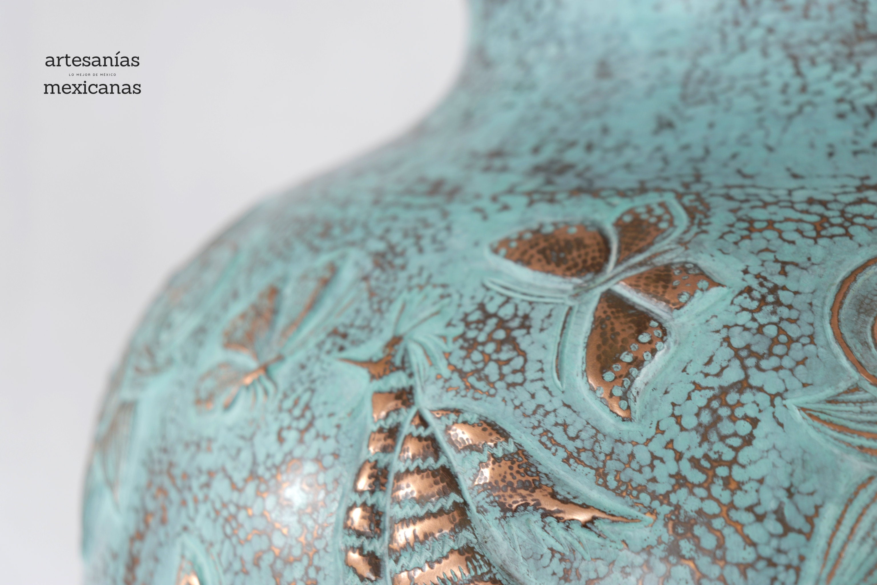 Vase of cobre martillado en acabado turquoise - 11 in. Santa Clara del Cobre