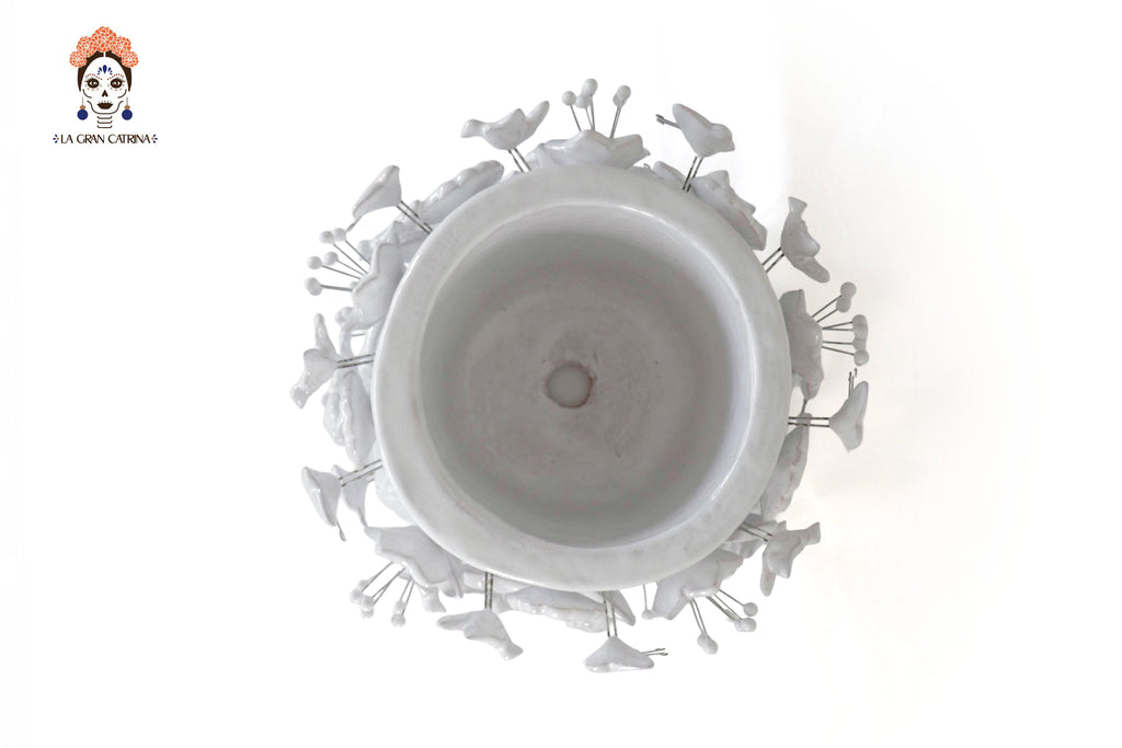 Planter with Flowers and butterflies white - Glazed Clay - 7.6 in. Tereri