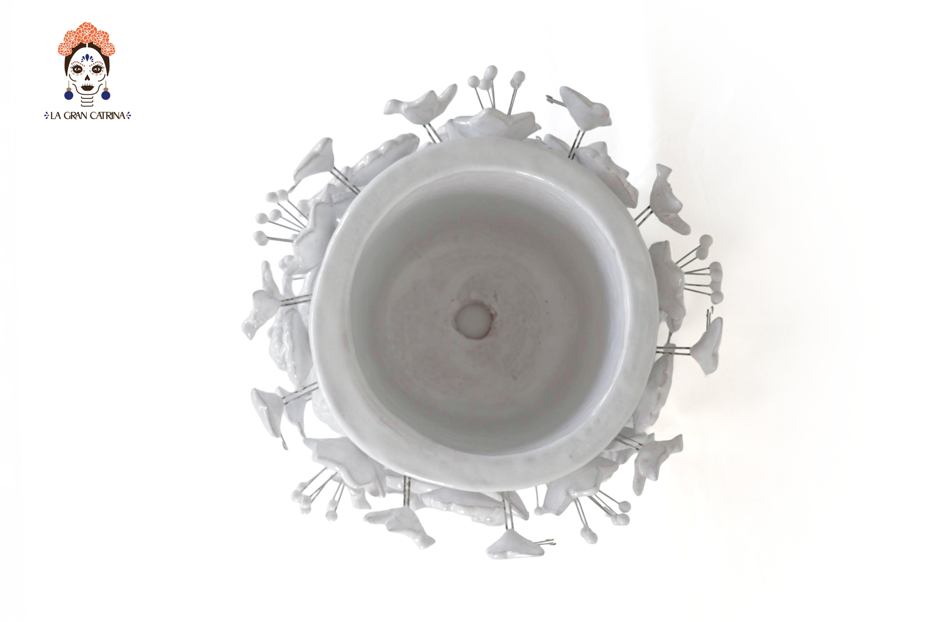 Planter with Flowers and butterflies white - Glazed Clay - 7.6 in. Tereri