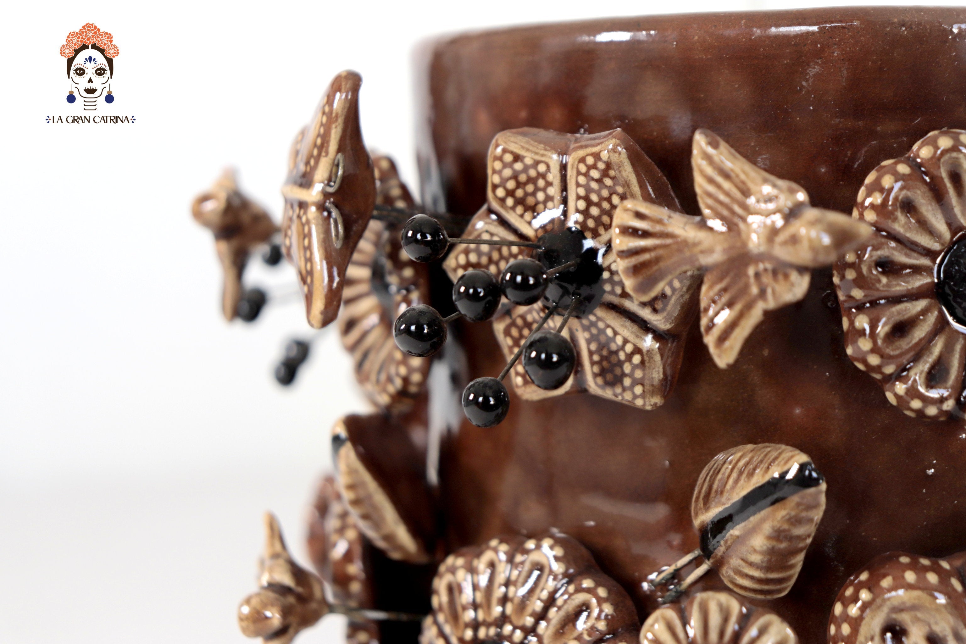 Planter with Flowers and butterflies brown - Glazed Clay - 7.6 in. Tereri