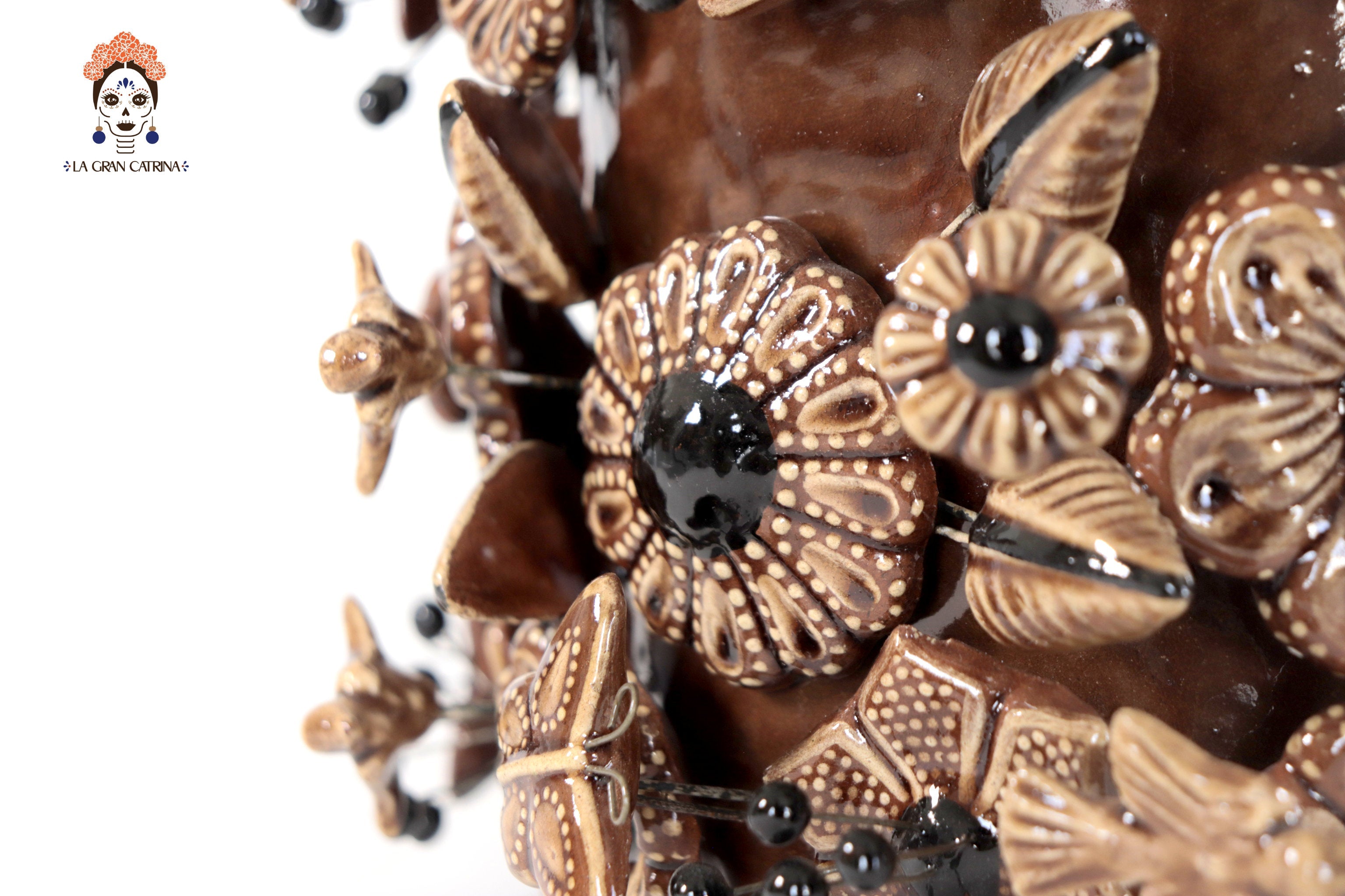 Planter with Flowers and butterflies brown - Glazed Clay - 7.6 in. Tereri