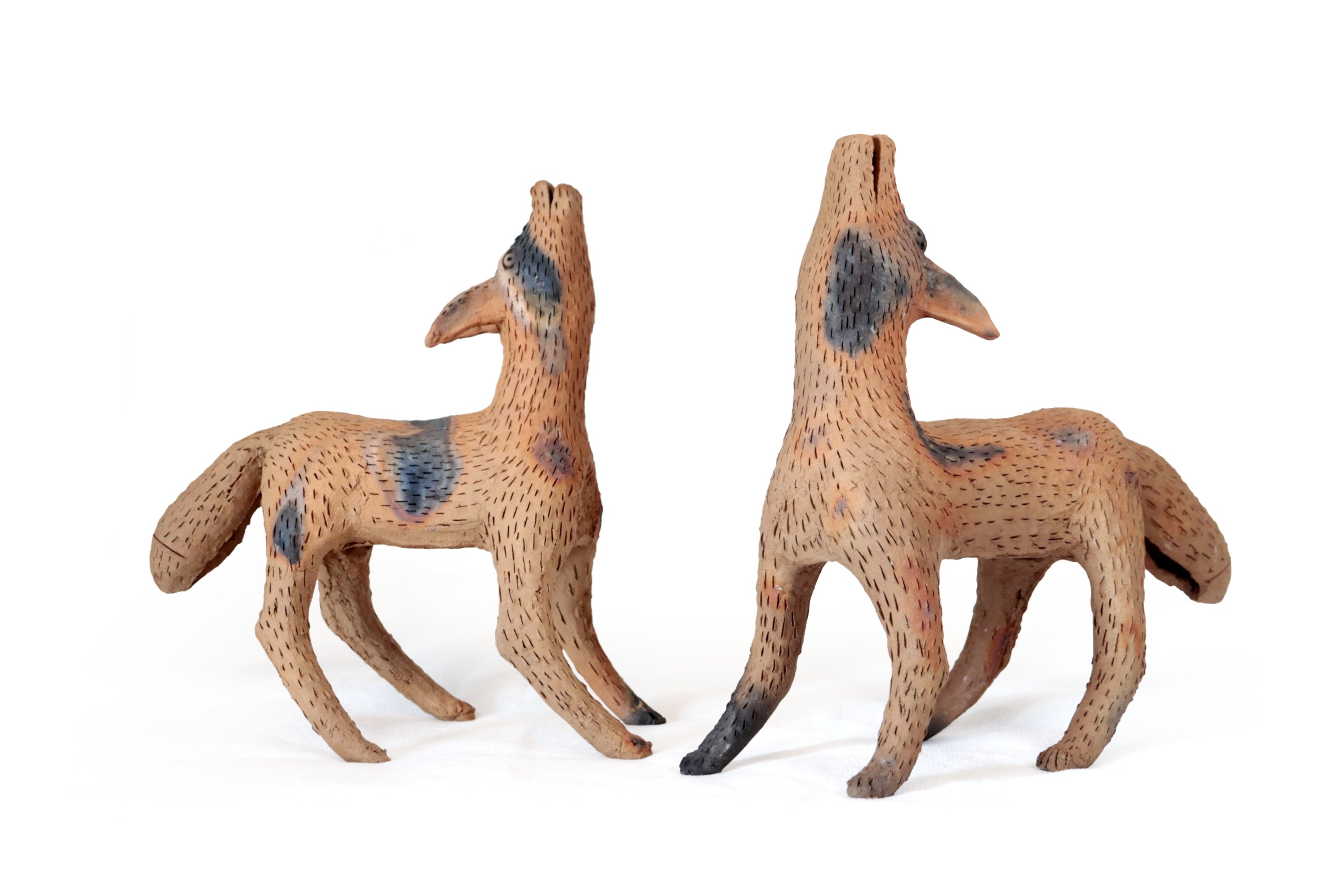Coyotes of Natural Clay - 12.2 in. Zipiajo