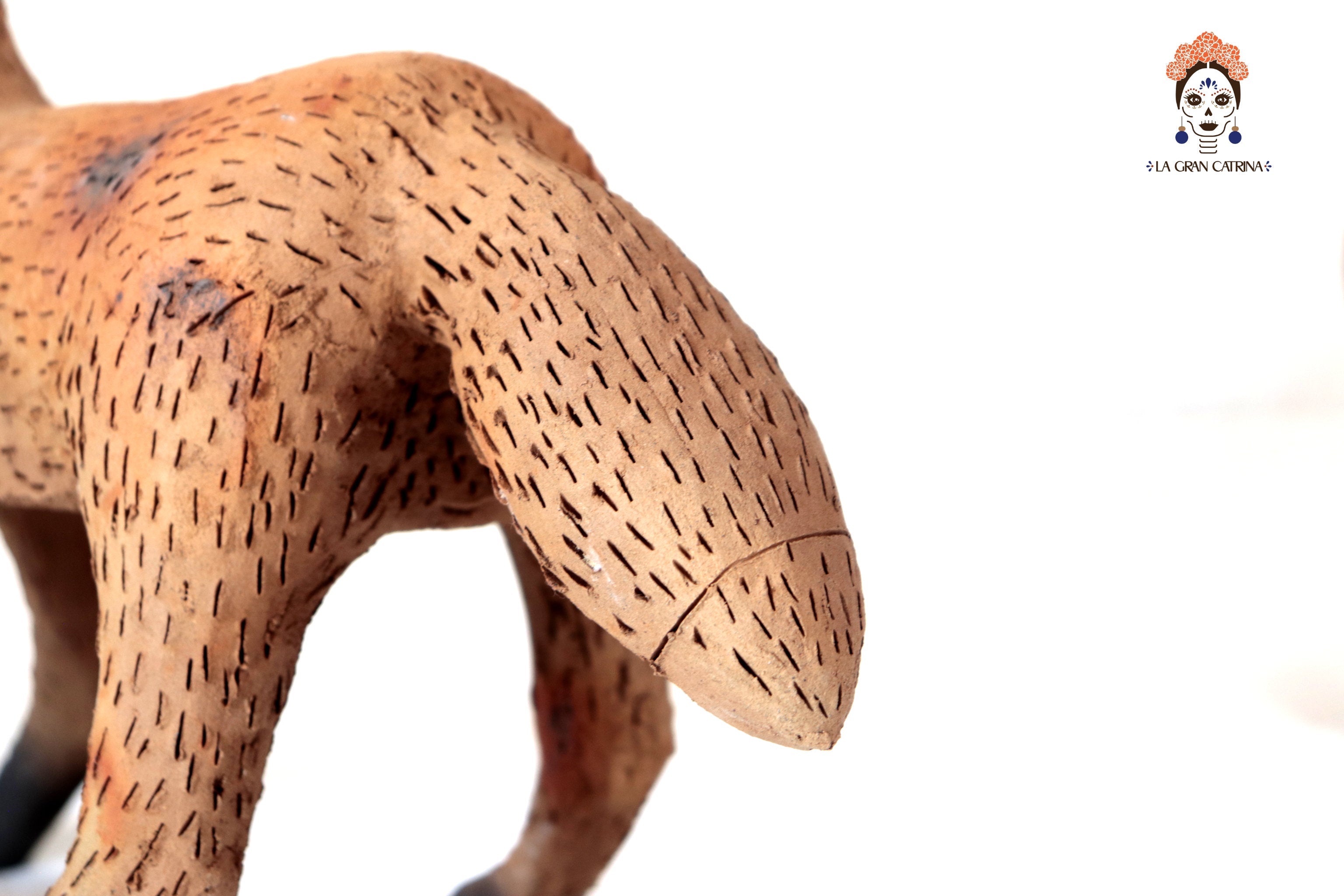 Coyotes of Natural Clay - 12.2 in. Zipiajo