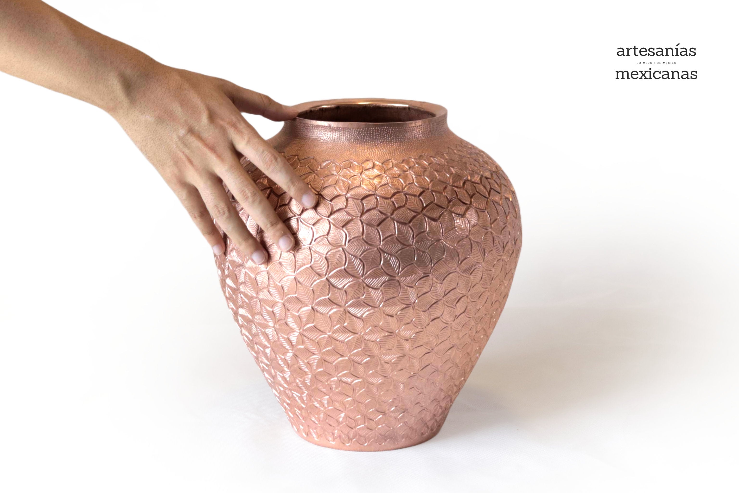 Vase of Contest of cobre - 11 in. Santa Clara del Cobre