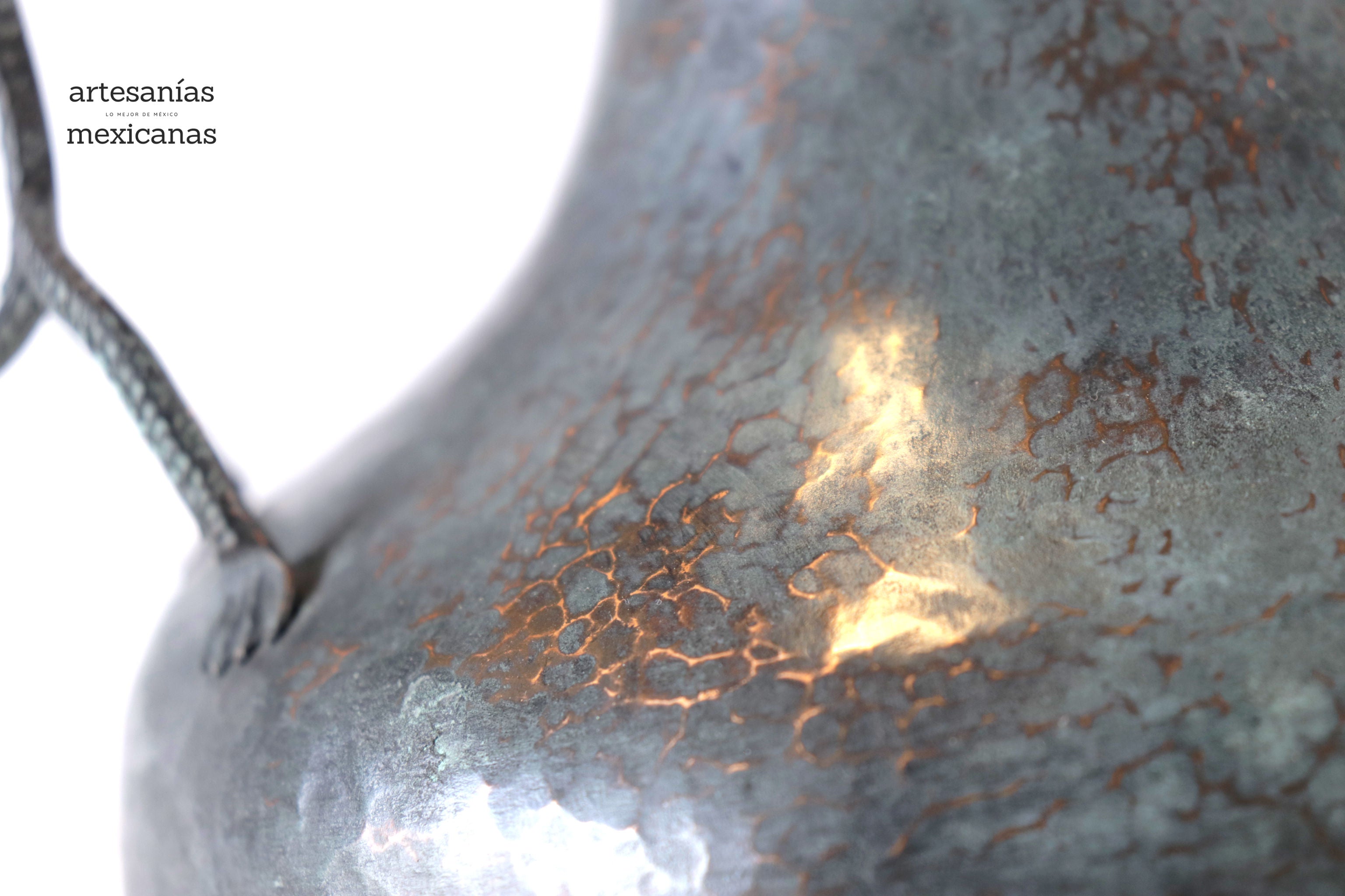 Vase of doble handle - Lagartos - 11 in. Santa Clara del Cobre