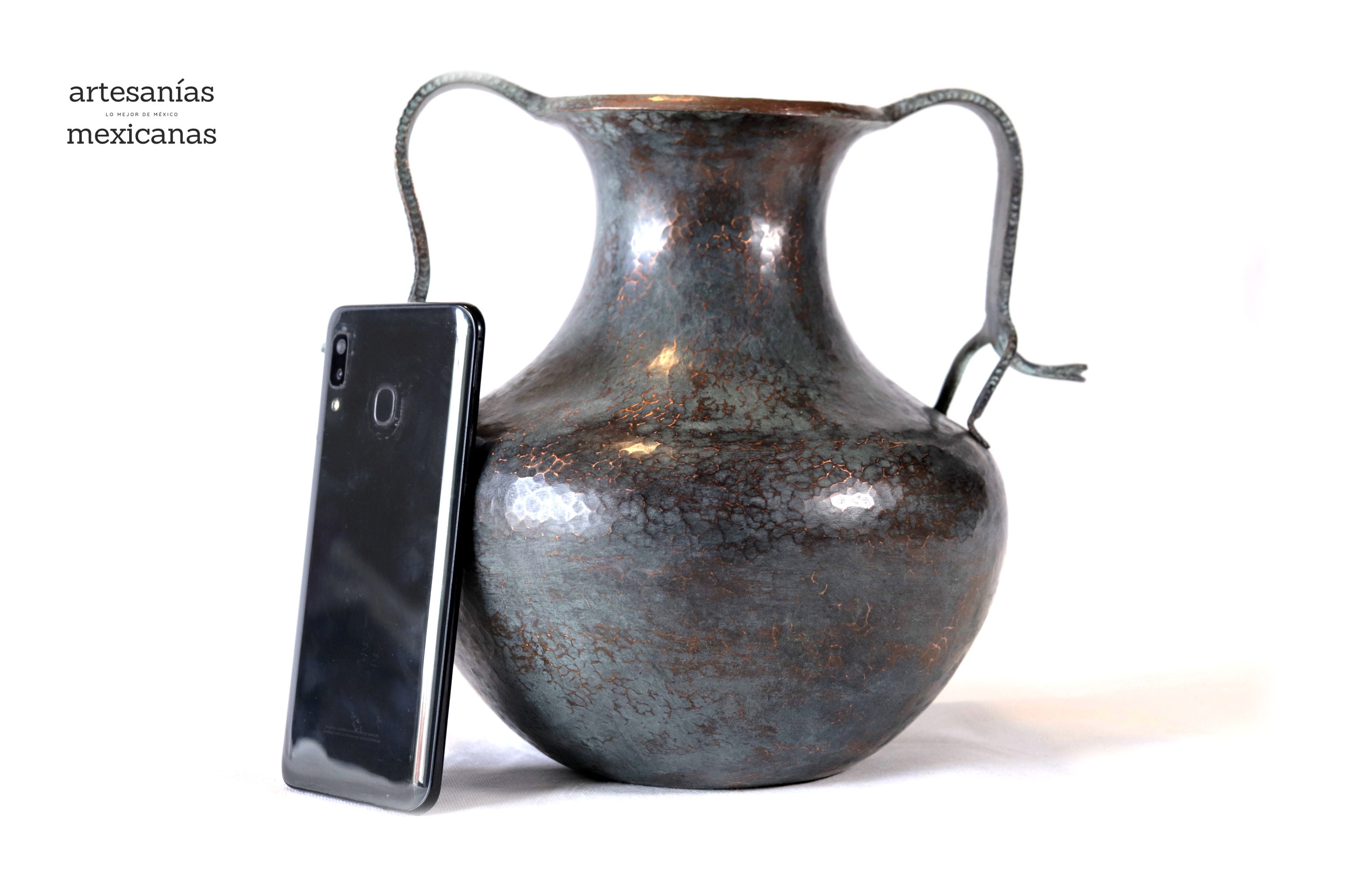 Vase of doble handle - Lagartos - 11 in. Santa Clara del Cobre