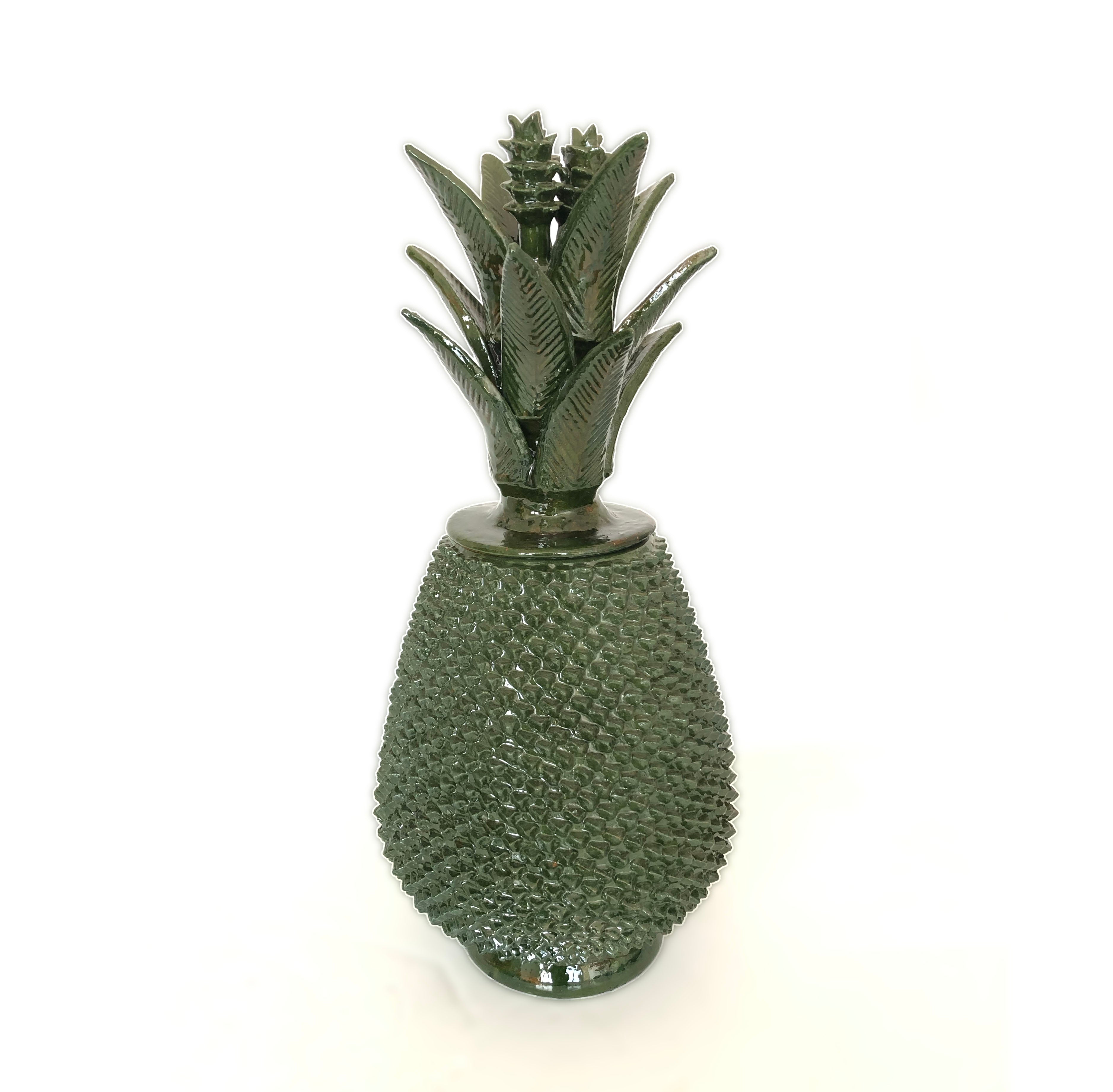 Michoacán Clay Pineapple - Spikes Green - 20 in. - in. Production Juan Gtz