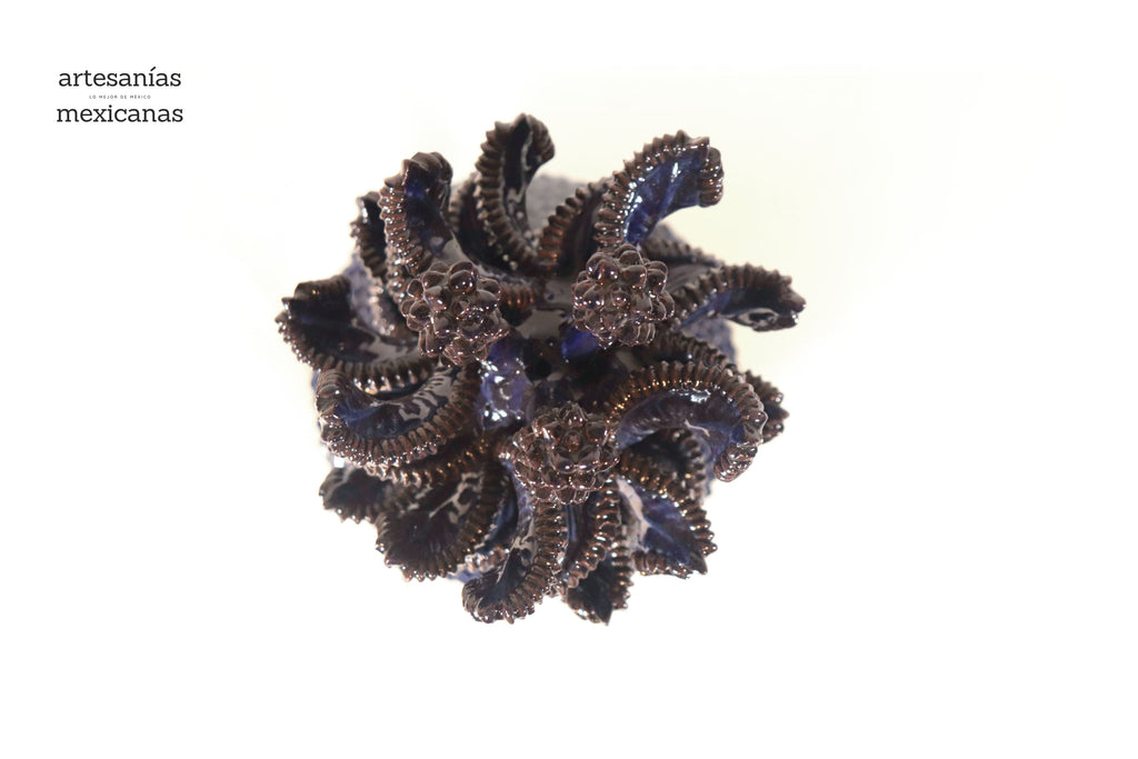 Blue Pineapple with Spikes with Leaves Curved - 15 in. Juan Gtz