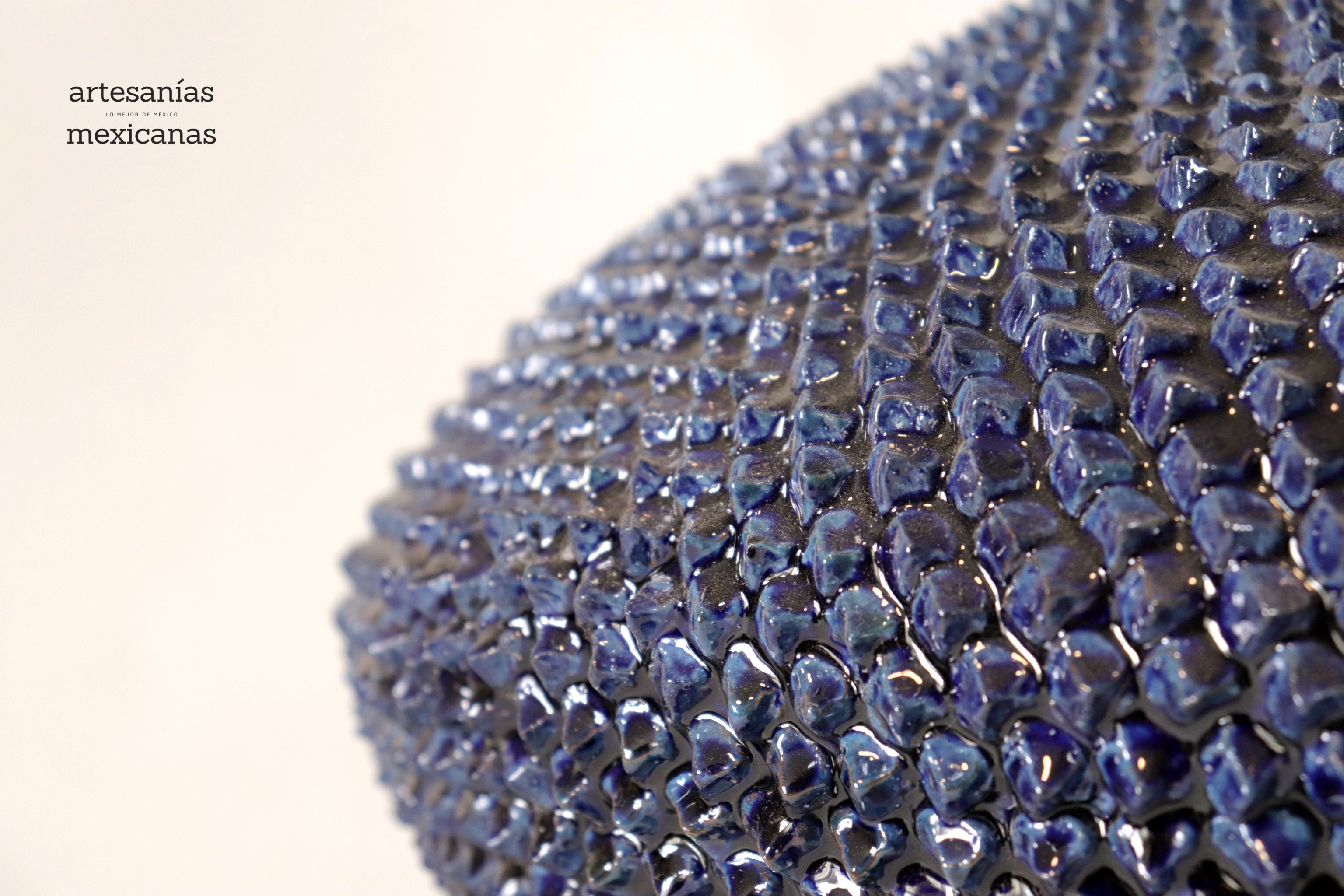 Michoacán Clay Pineapple - Saucer blue - 23 in. Chema SJG