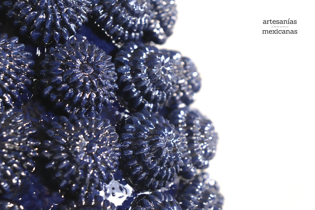 Pineapple of Pinklitos Bluees - 14.5 in. - Made to Order Juan Gtz