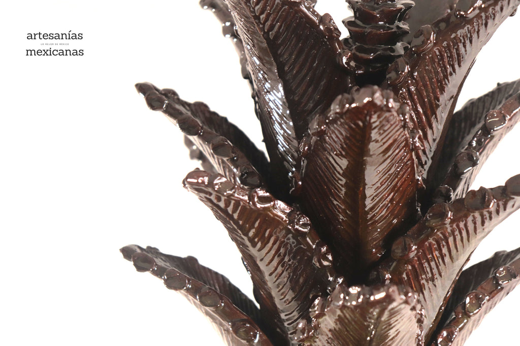 Pineapple with Spikes Brown - 26 in. Juan Gtz