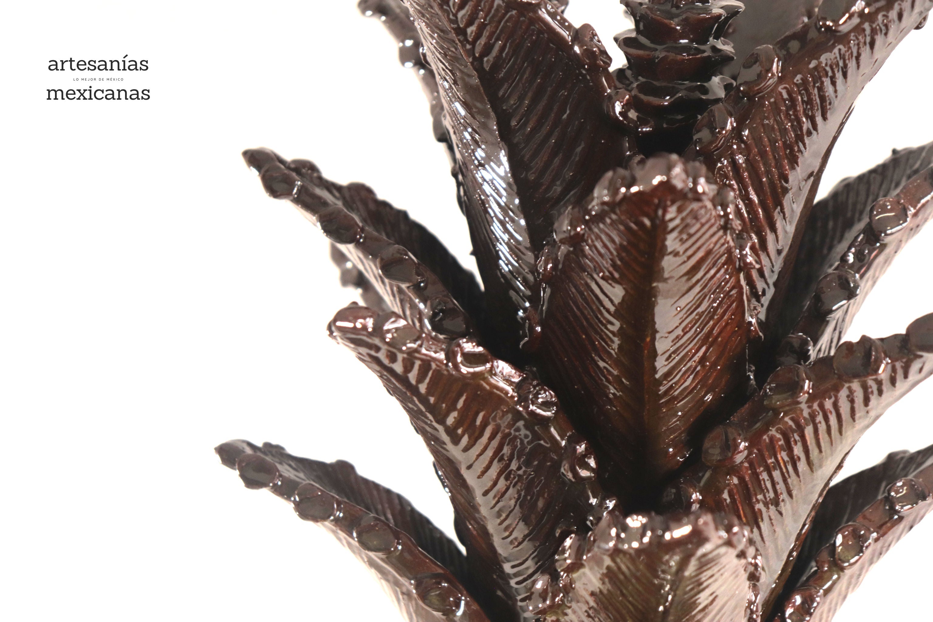 Pineapple with Spikes Brown - 26 in. Juan Gtz