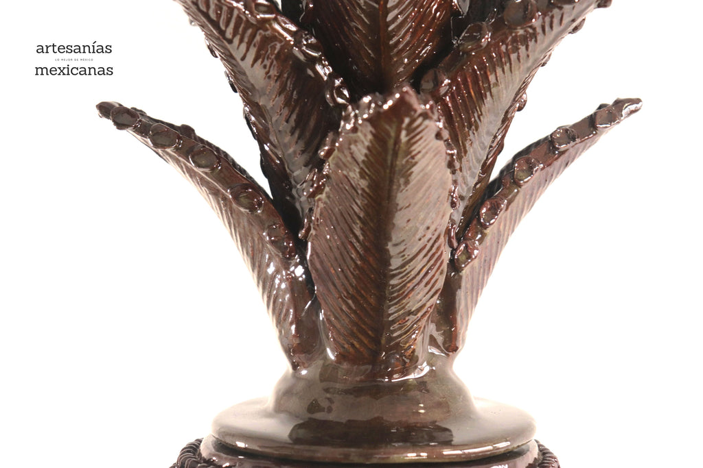 Pineapple with Spikes Brown - 26 in. Juan Gtz