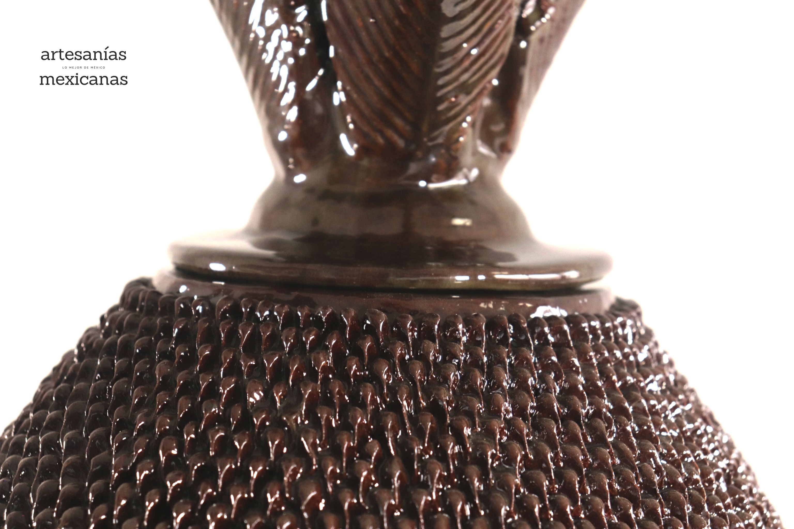 Pineapple with Spikes Brown - 26 in. Juan Gtz