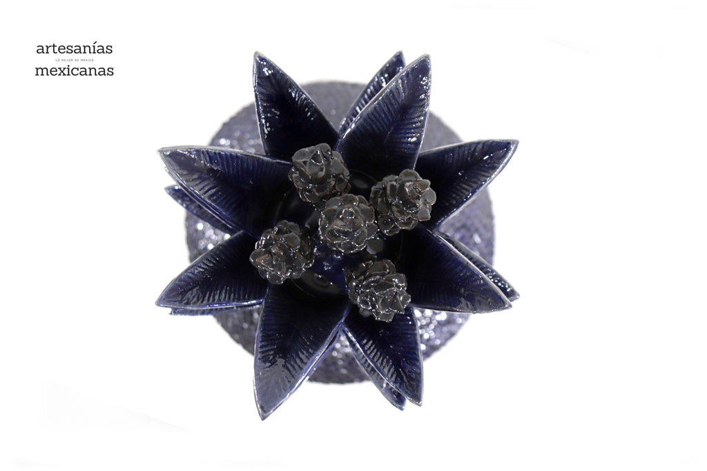 Blue Pineapple with Spikes - 36 in. Juan Gtz