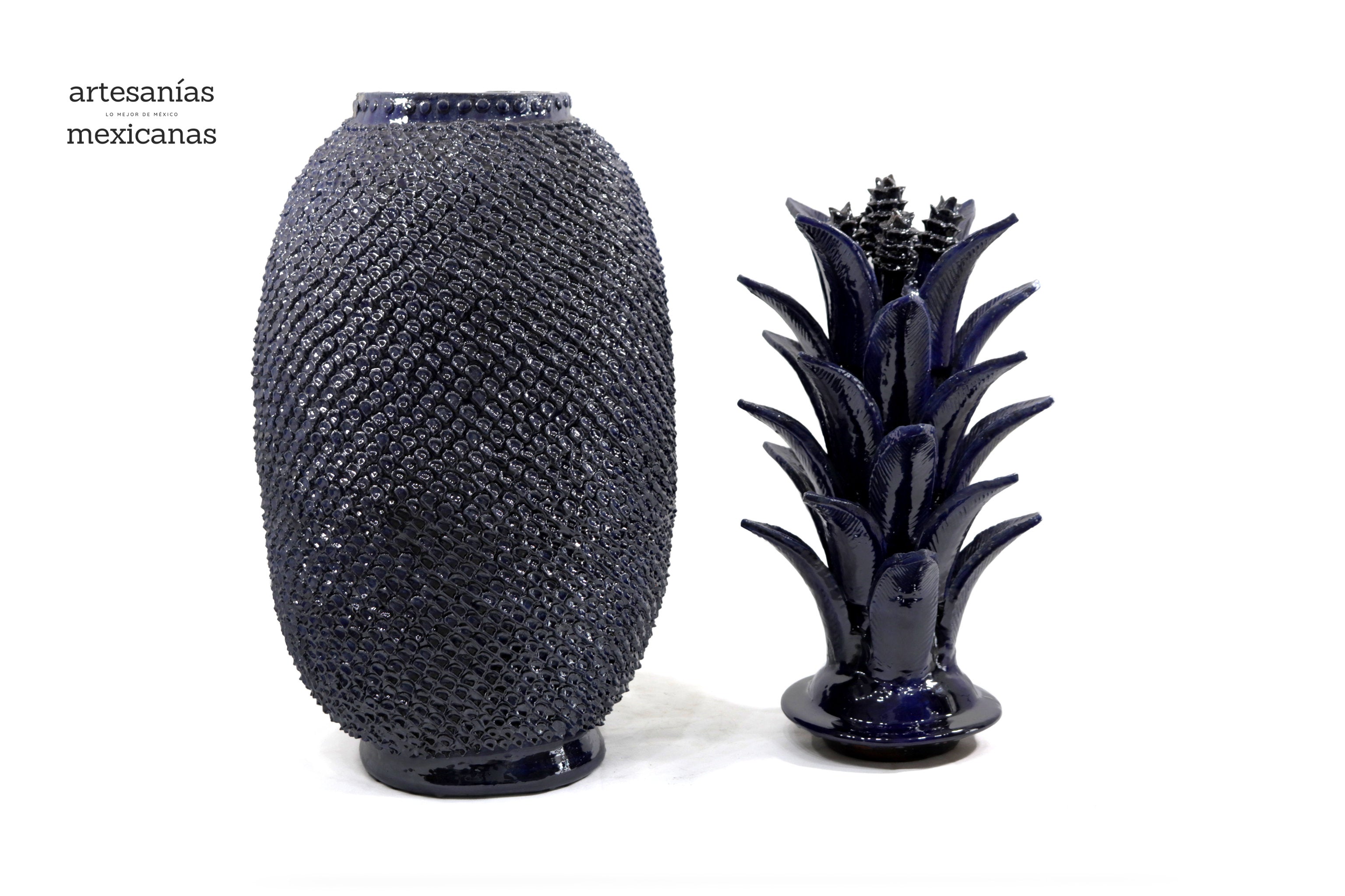 Blue Pineapple with Spikes - 36 in. Juan Gtz