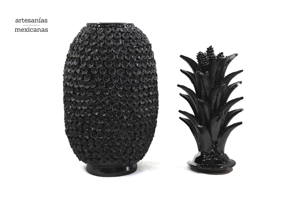 Pineapple black with Flowers - 36 in. Juan Gtz