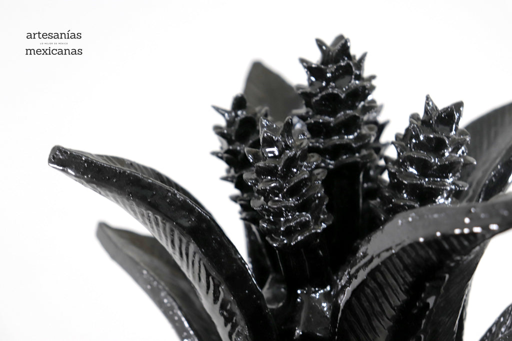 Pineapple black with Flowers - 36 in. Juan Gtz