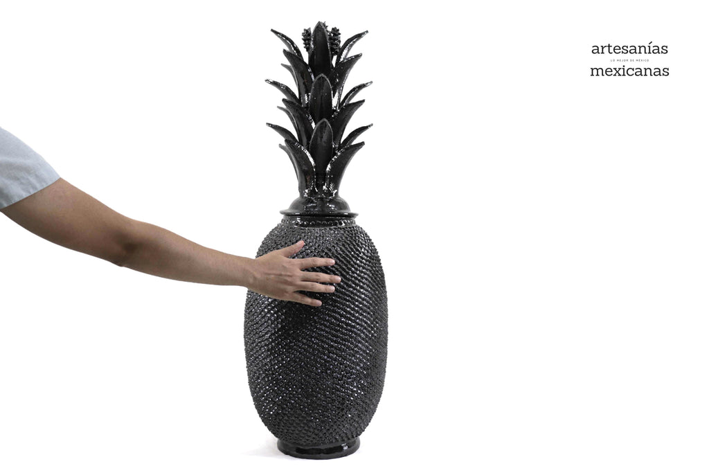 Pineapple black with Spikes - 36 in. Juan Gtz
