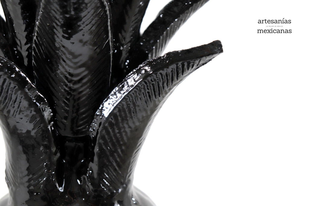 Pineapple black with Spikes - 36 in. Juan Gtz