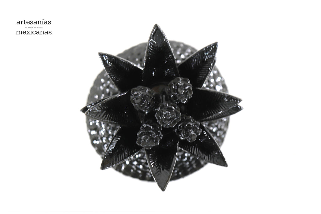 Pineapple black with Petals - 36 in. Juan Gtz