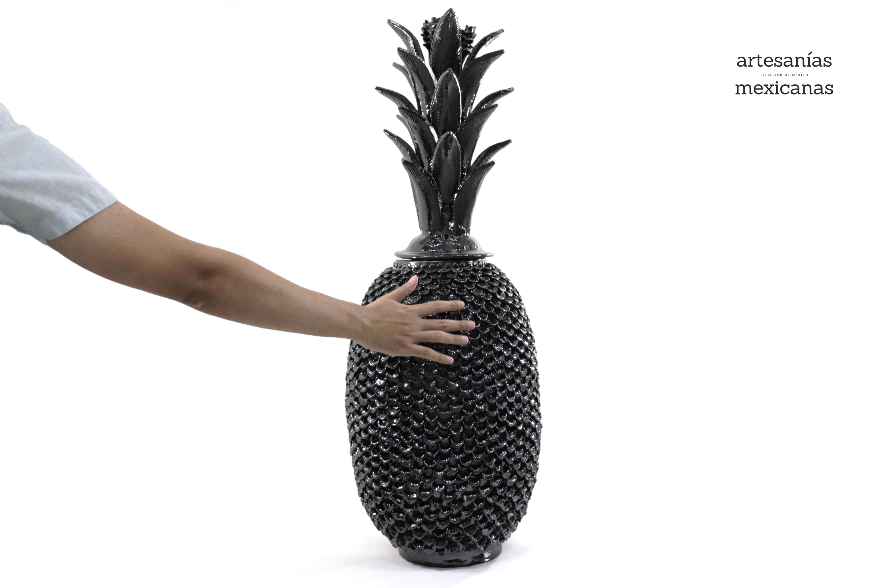 Pineapple black with Petals - 36 in. Juan Gtz