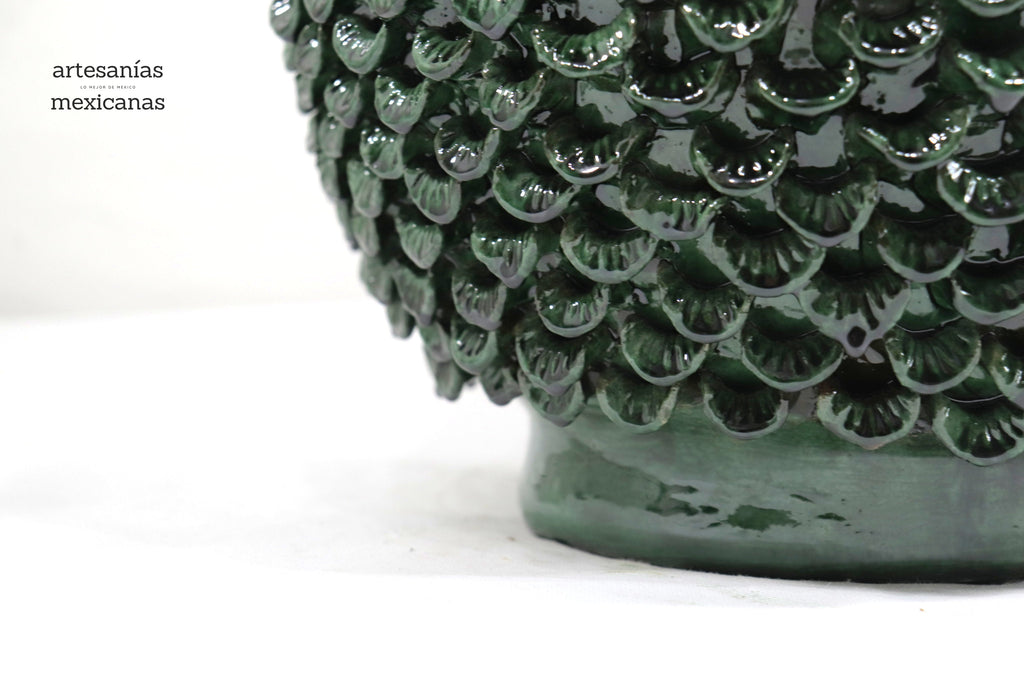 Green Pineapple with Petals - 36 in. Juan Gtz
