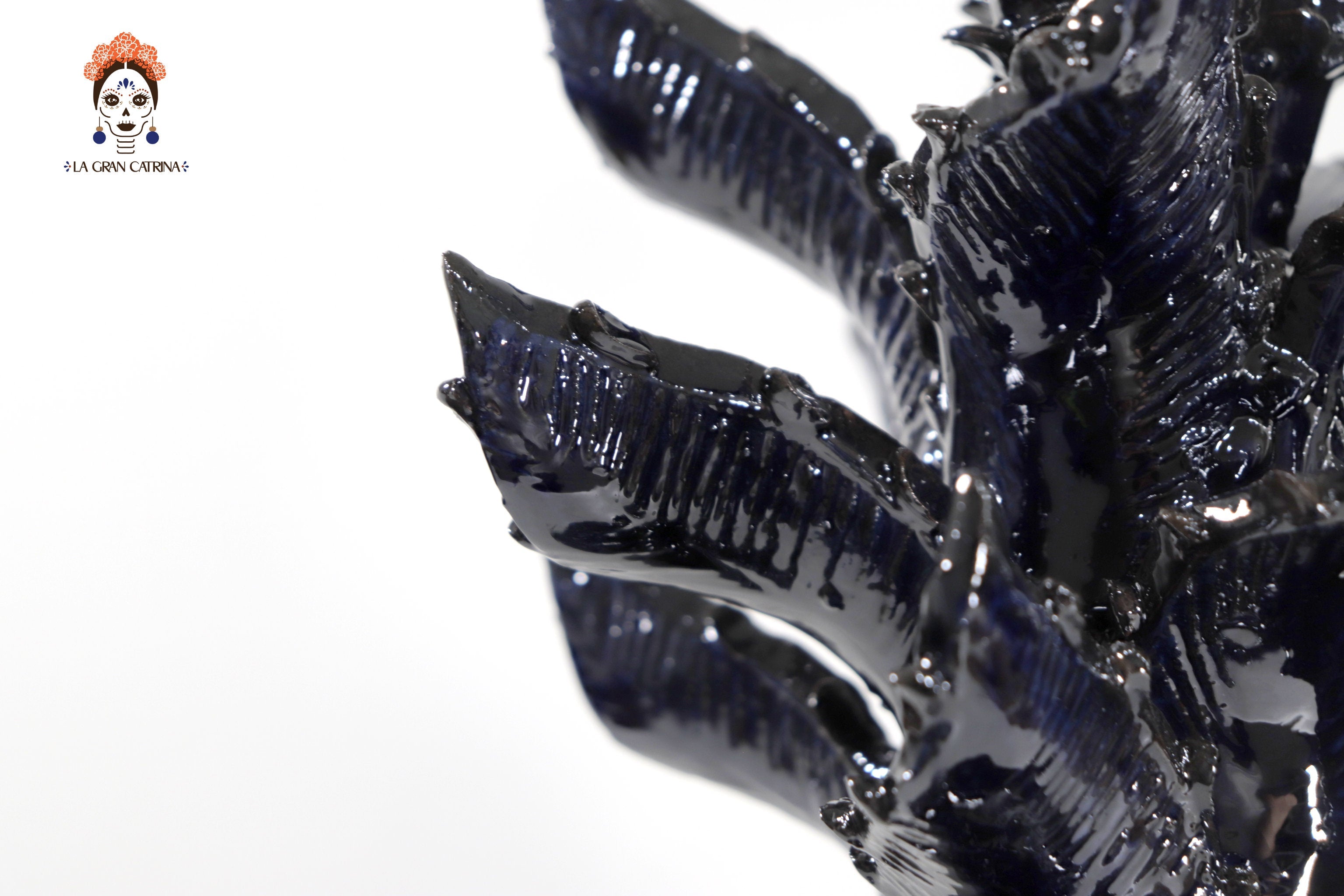 Blue Pineapple of tejido with Wavy Lid - 20 in. Juan Gtz