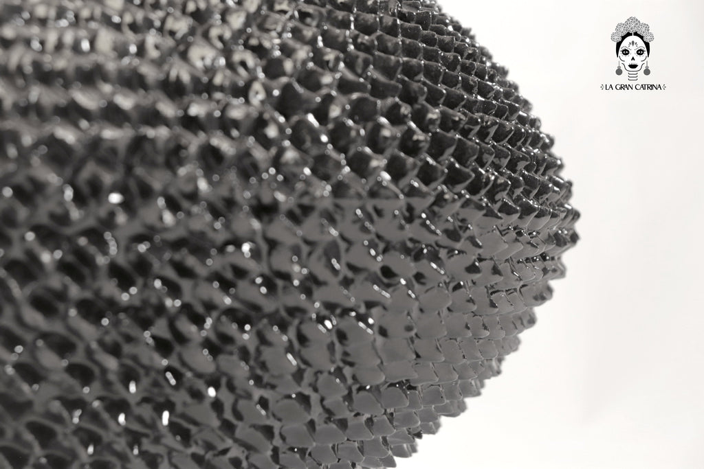 Michoacán Clay Pineapple - Saucer black - 24 in. Juan Gtz
