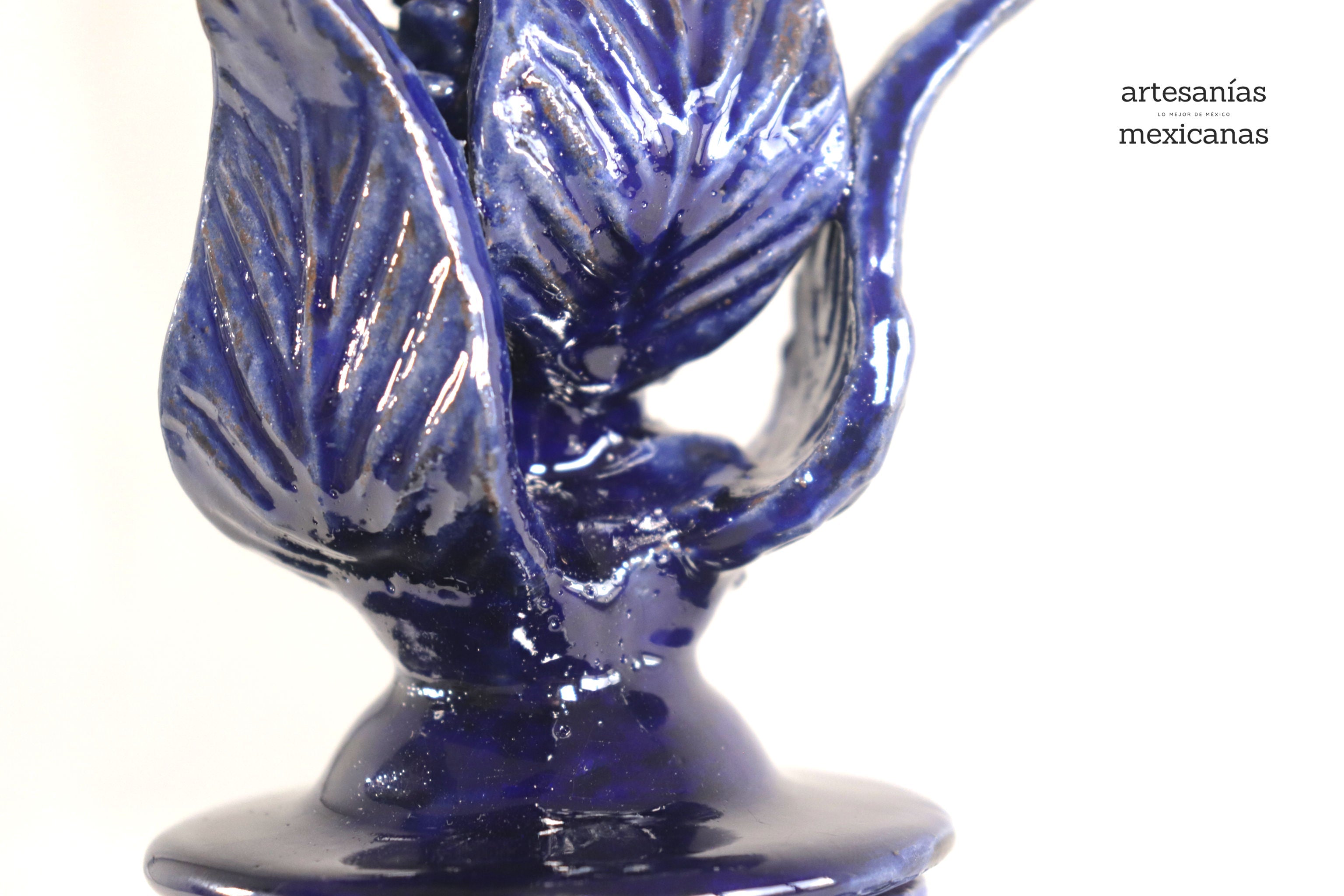 Blue Pineapple with Spikes with Curved Lid - 8.5 in. - in. Production Juan Gtz