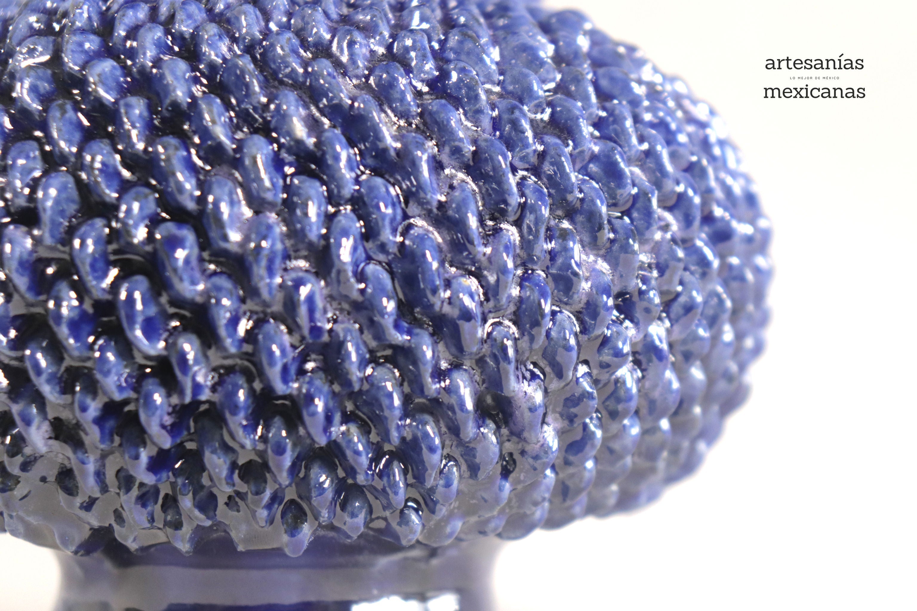 Blue Pineapple with Spikes with Curved Lid - 8.5 in. - in. Production Juan Gtz
