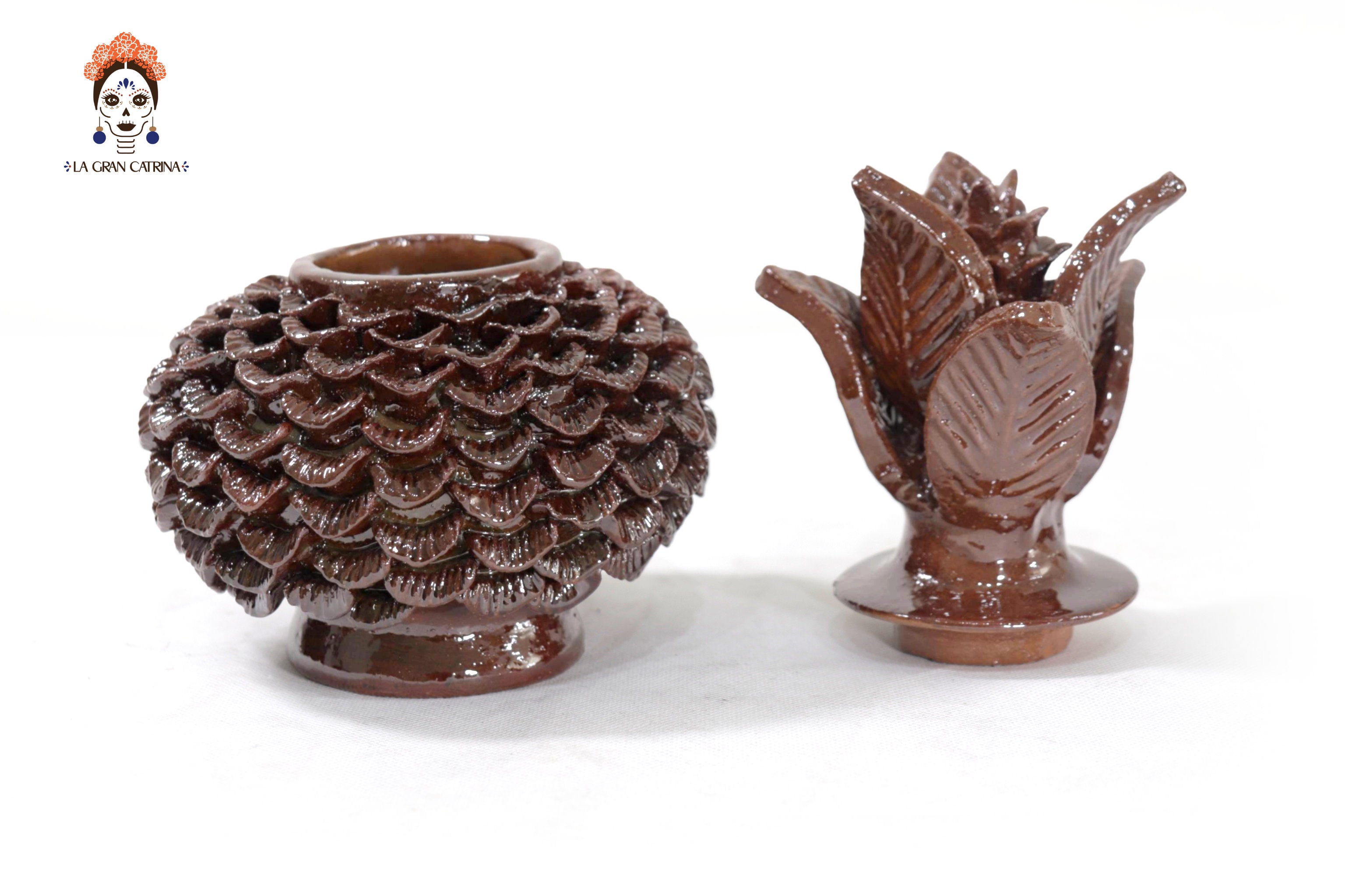 Small Brown Pineapple with Petals - 8.5 in. - Made to Order Juan Gtz