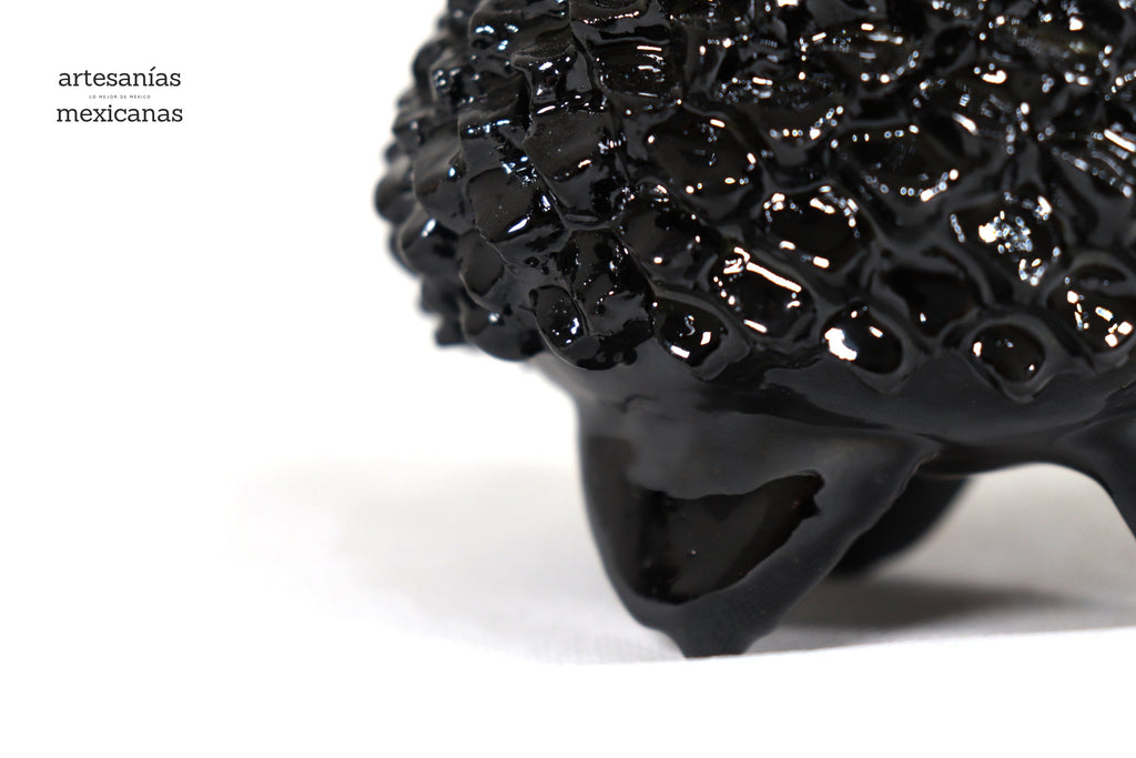 Pineapple black Glazed Clay - 7.7 in. Juan Gtz
