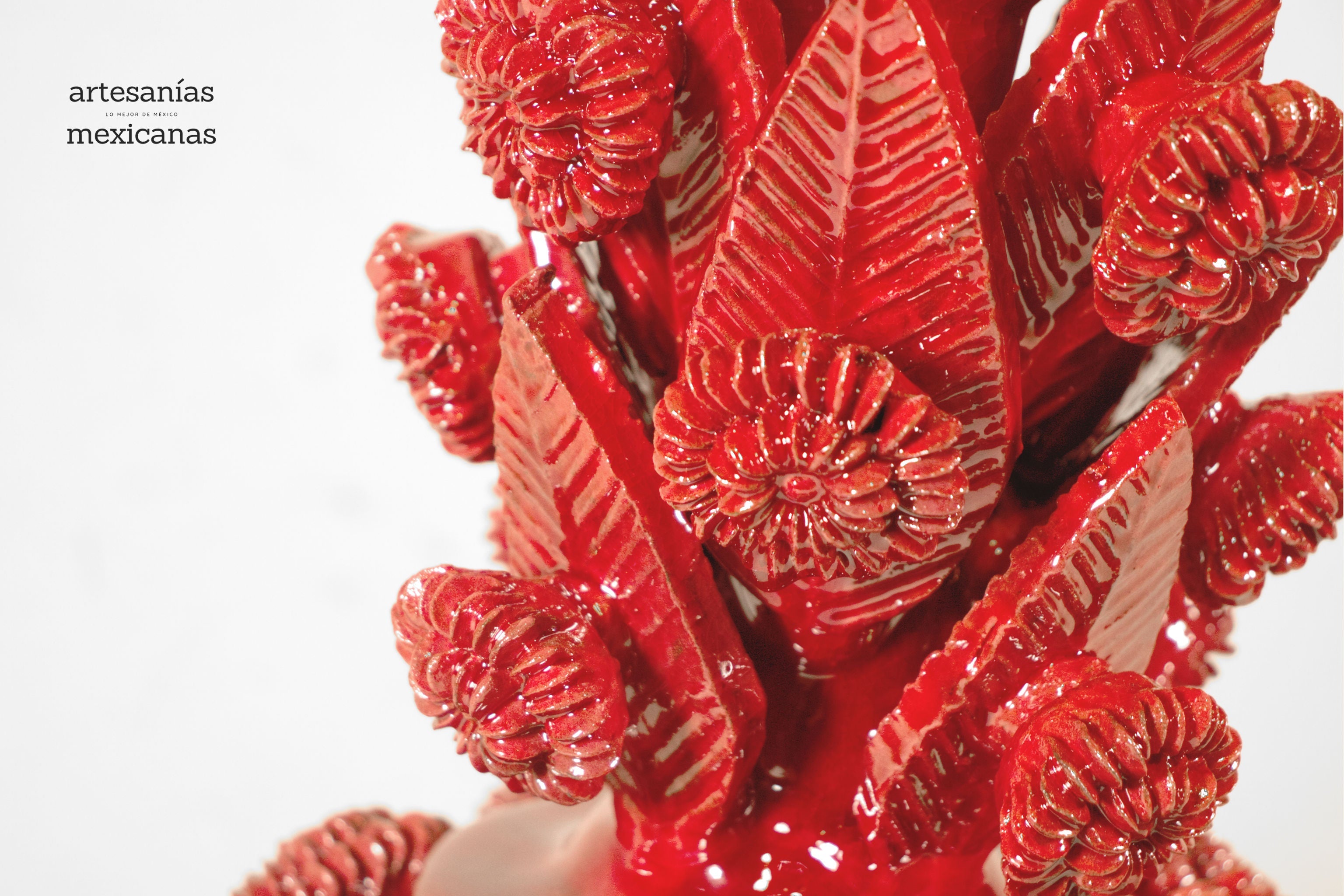 Pineapple Roja of Pinklitos - 11.4 in. - Made to Order Juan Gtz