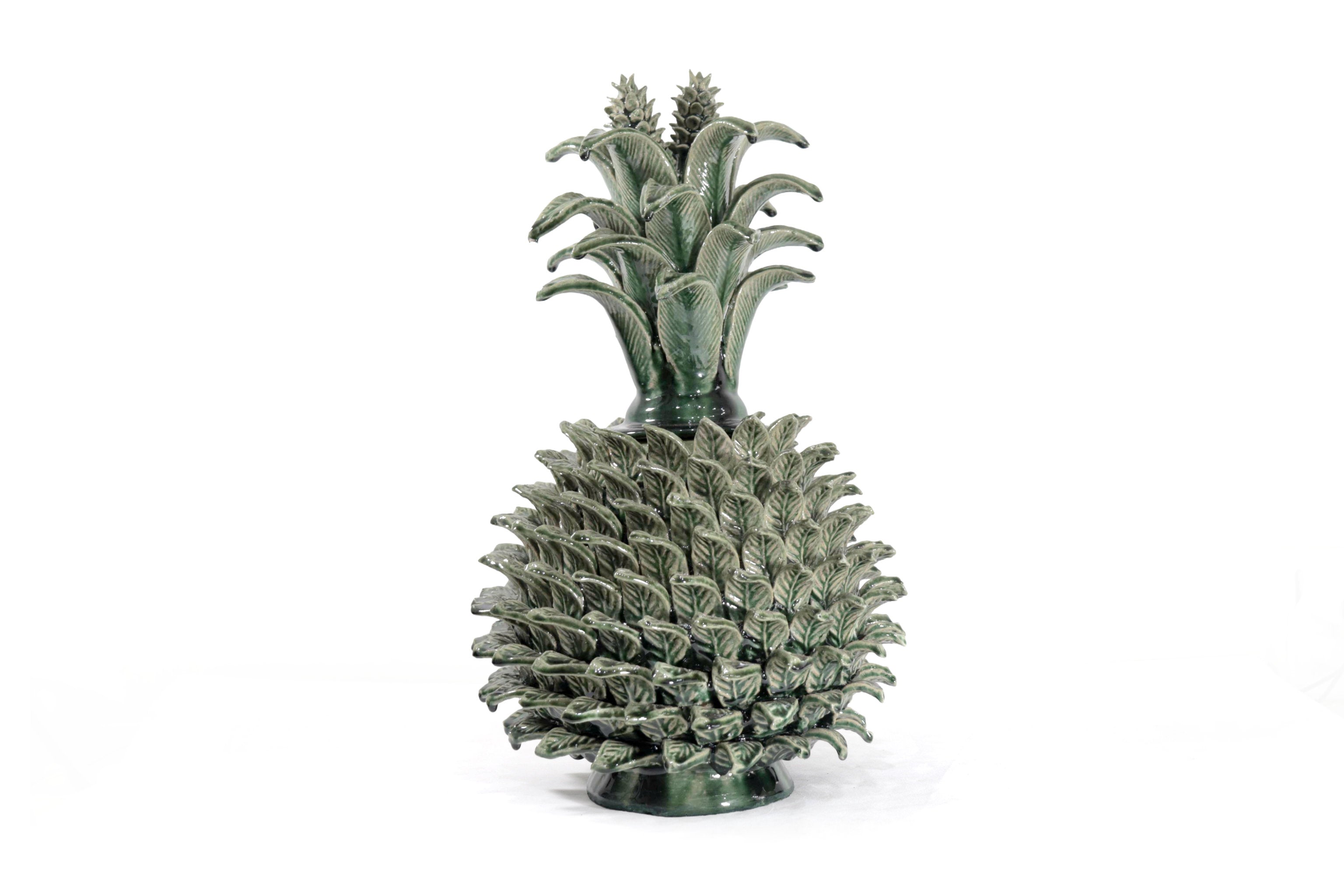 Green Pineapple with Leaves of curved lid - 20 in. Juan Gtz
