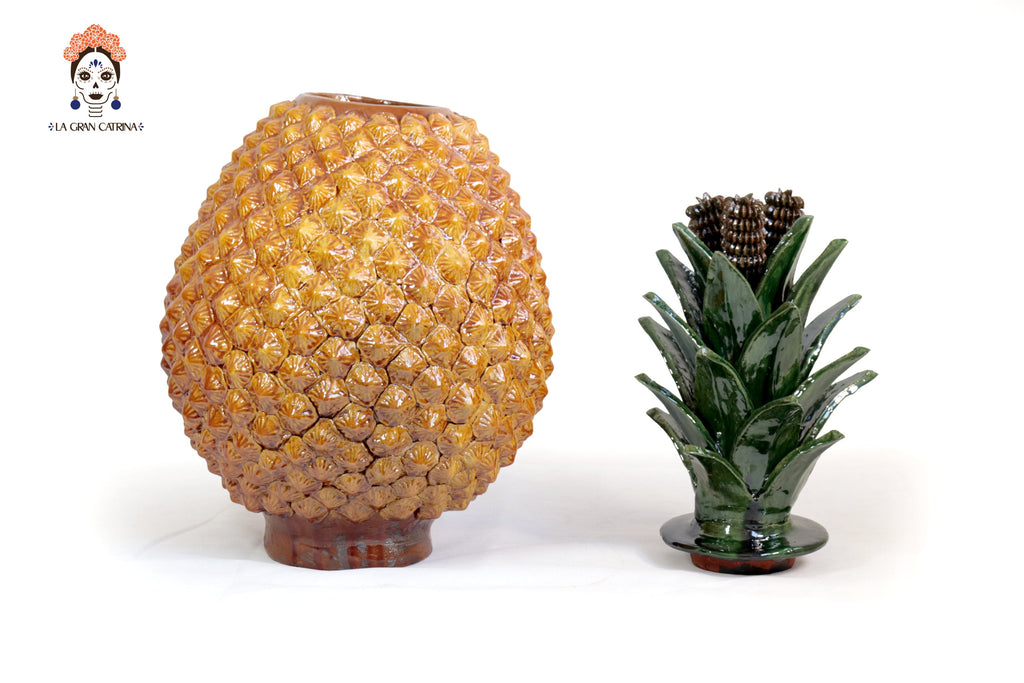 Traditional Textured Pineapple - 26 in. Juan Gtz
