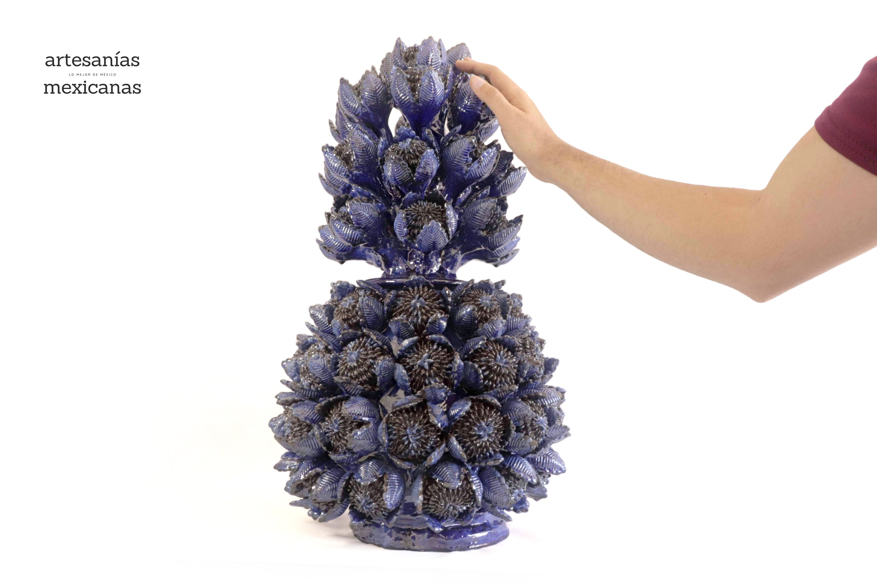 Pineapple with Flowers of artichoke Blue - 24 in. Celia SJG