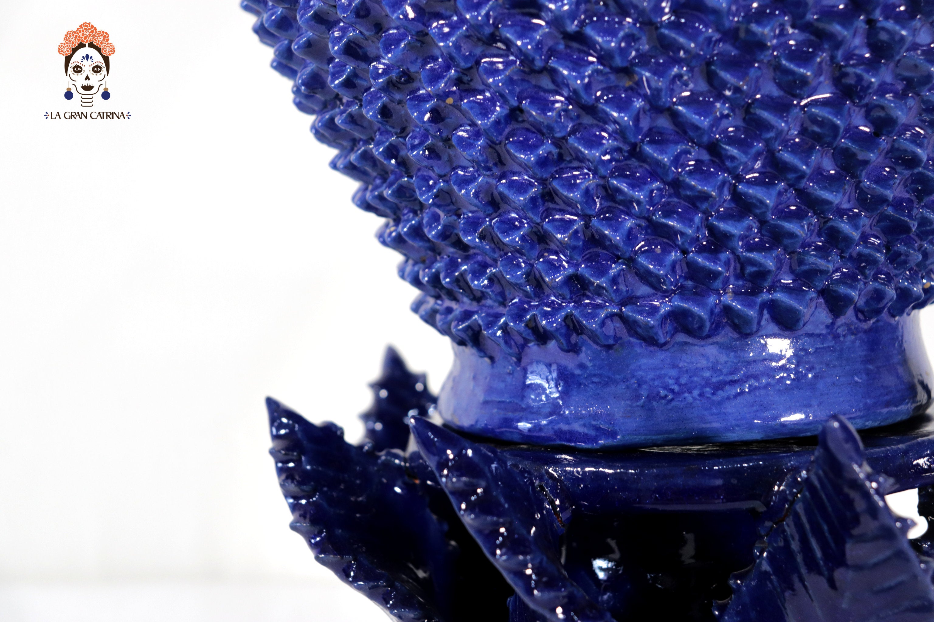 Michoacán Blue Pineapple with Base - 25.5 in. Juan Gtz