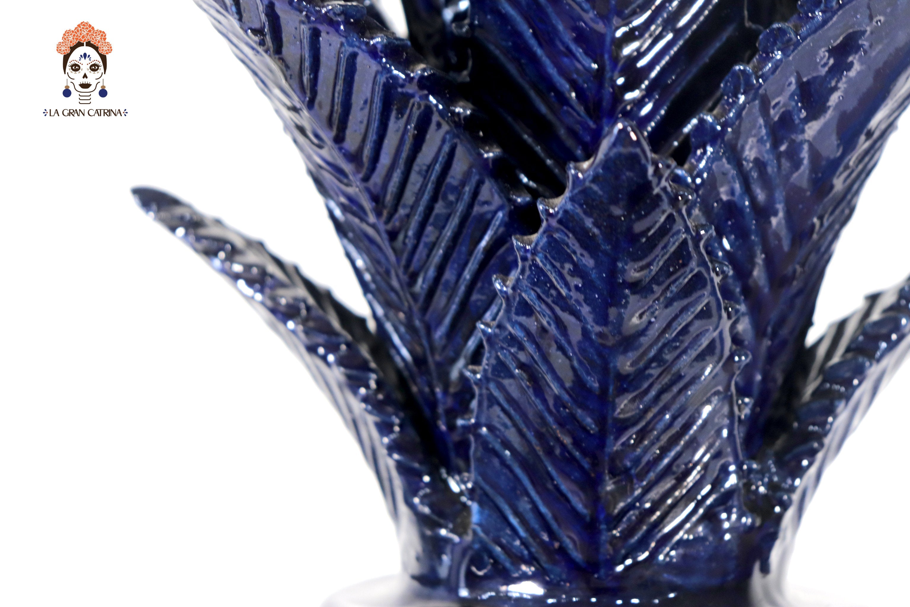 Michoacán Blue Pineapple with Base - 25.5 in. Juan Gtz