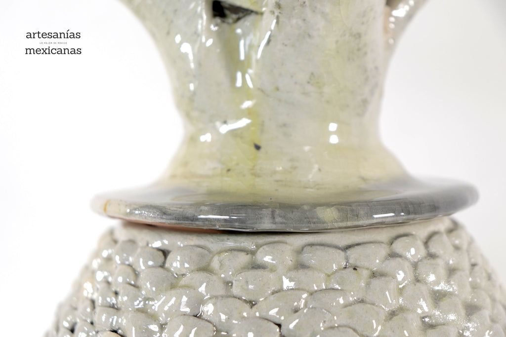 Beige Pineapple of tejido with Wavy Lid - 20 in. - Made to Order Juan Gtz