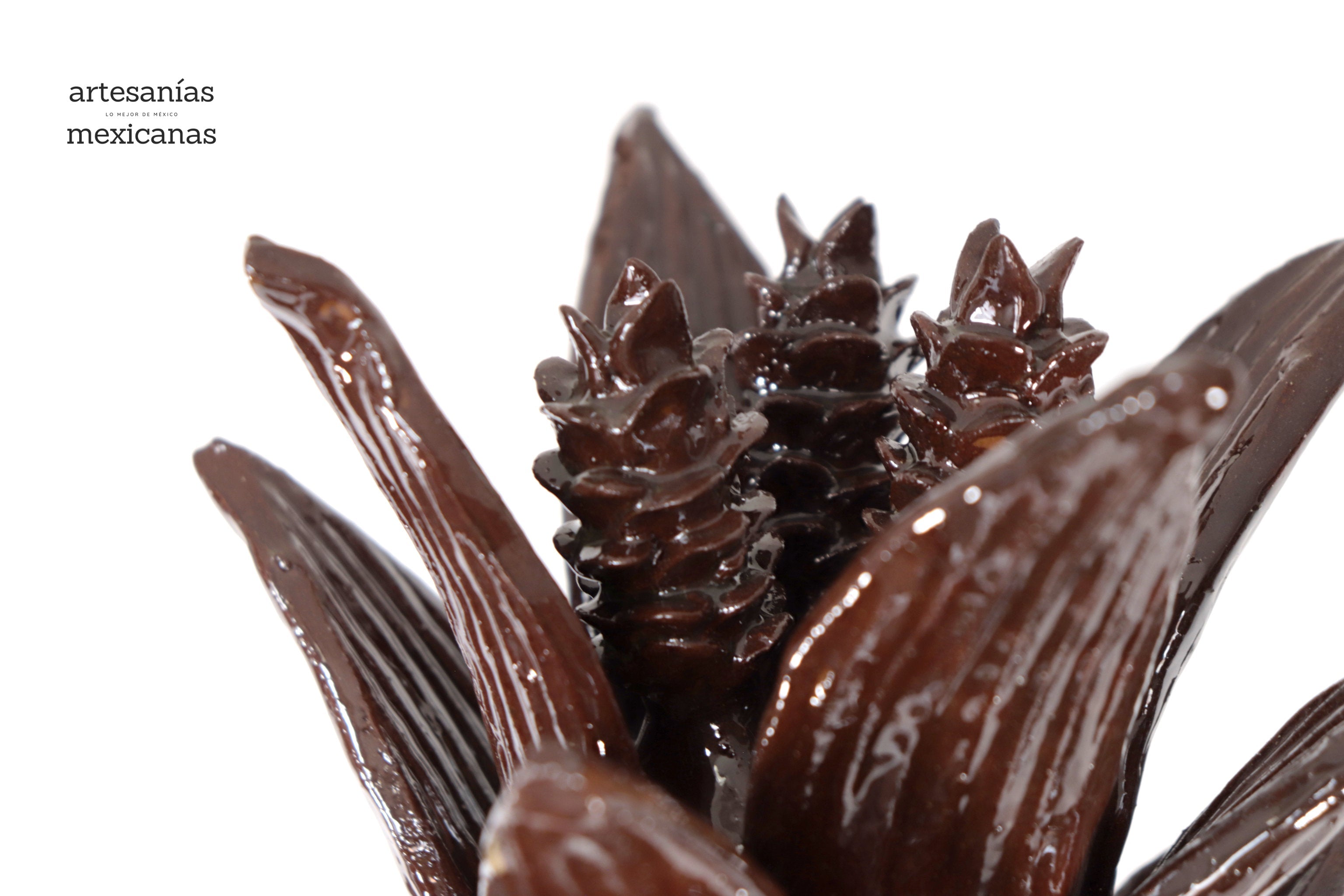 Pineapple with Petals brown - 26 in. Juan Gtz