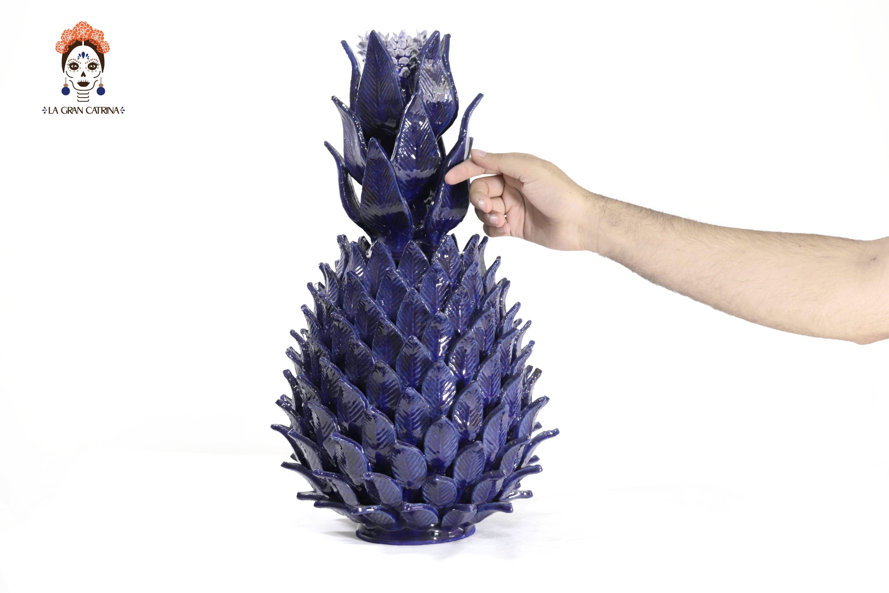 Blue Pineapple with Leaves of curved lid - 20 in. - Made to Order Juan Gtz