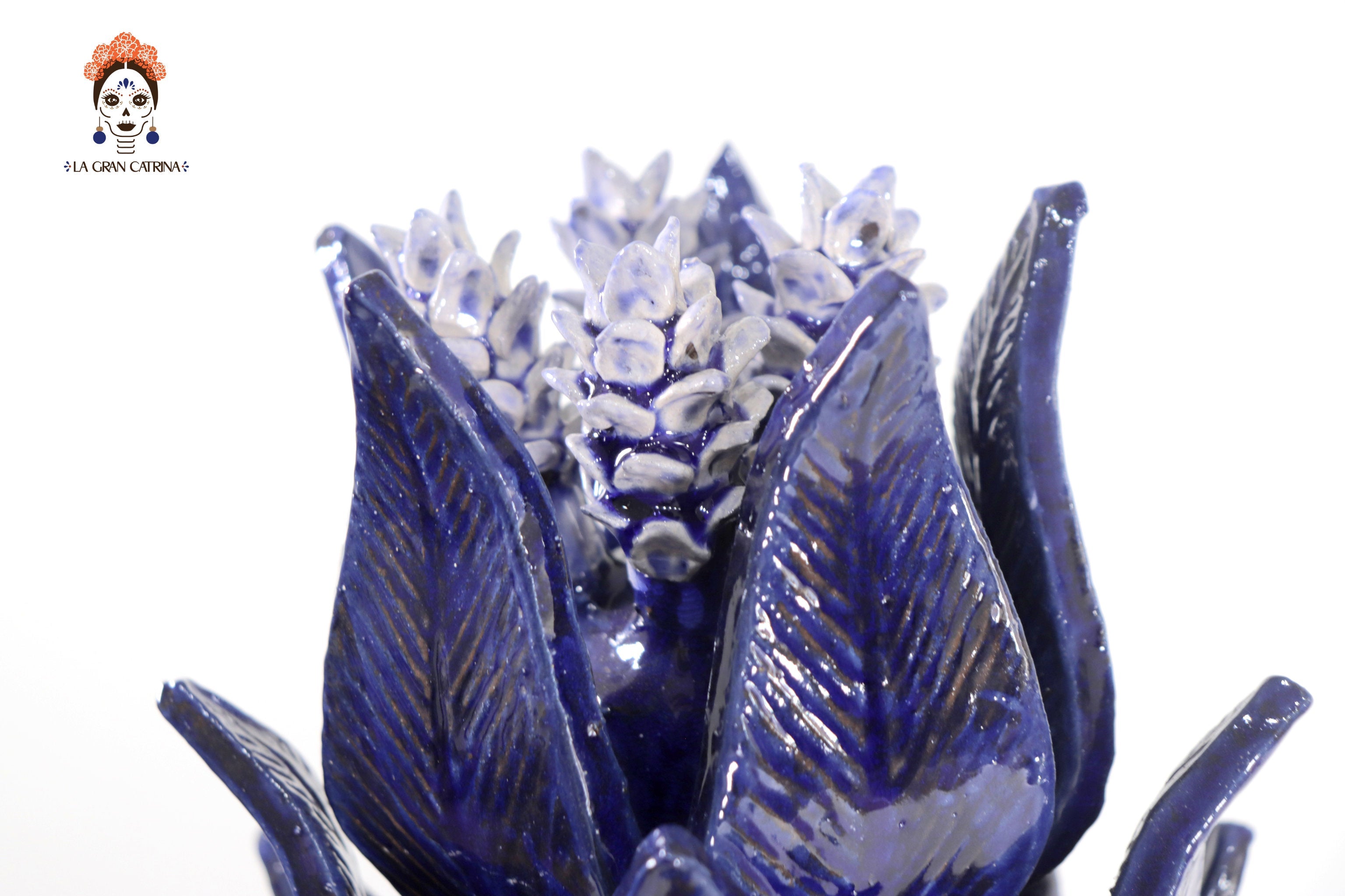 Blue Pineapple with Leaves of curved lid - 20 in. - Made to Order Juan Gtz