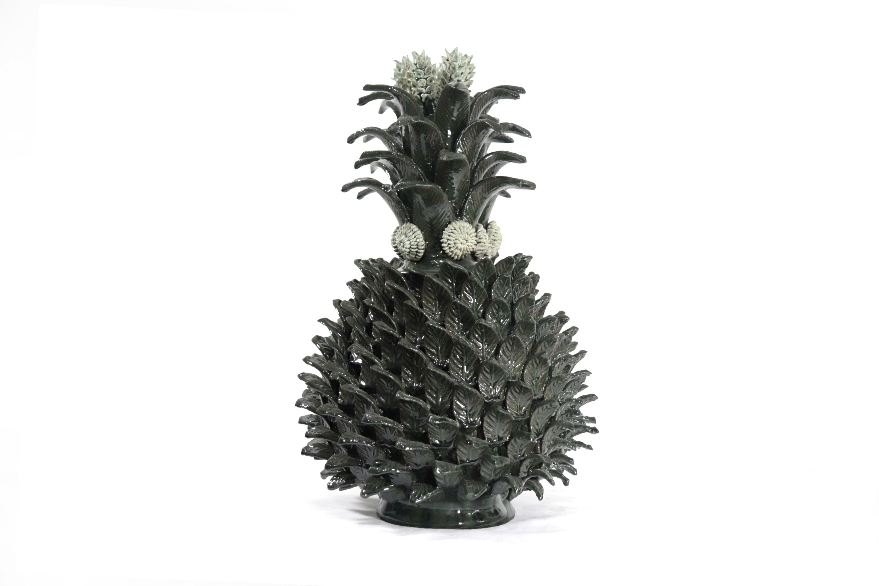 Dark Green Pineapple with Leaves of curved lid - 20 in. Juan Gtz