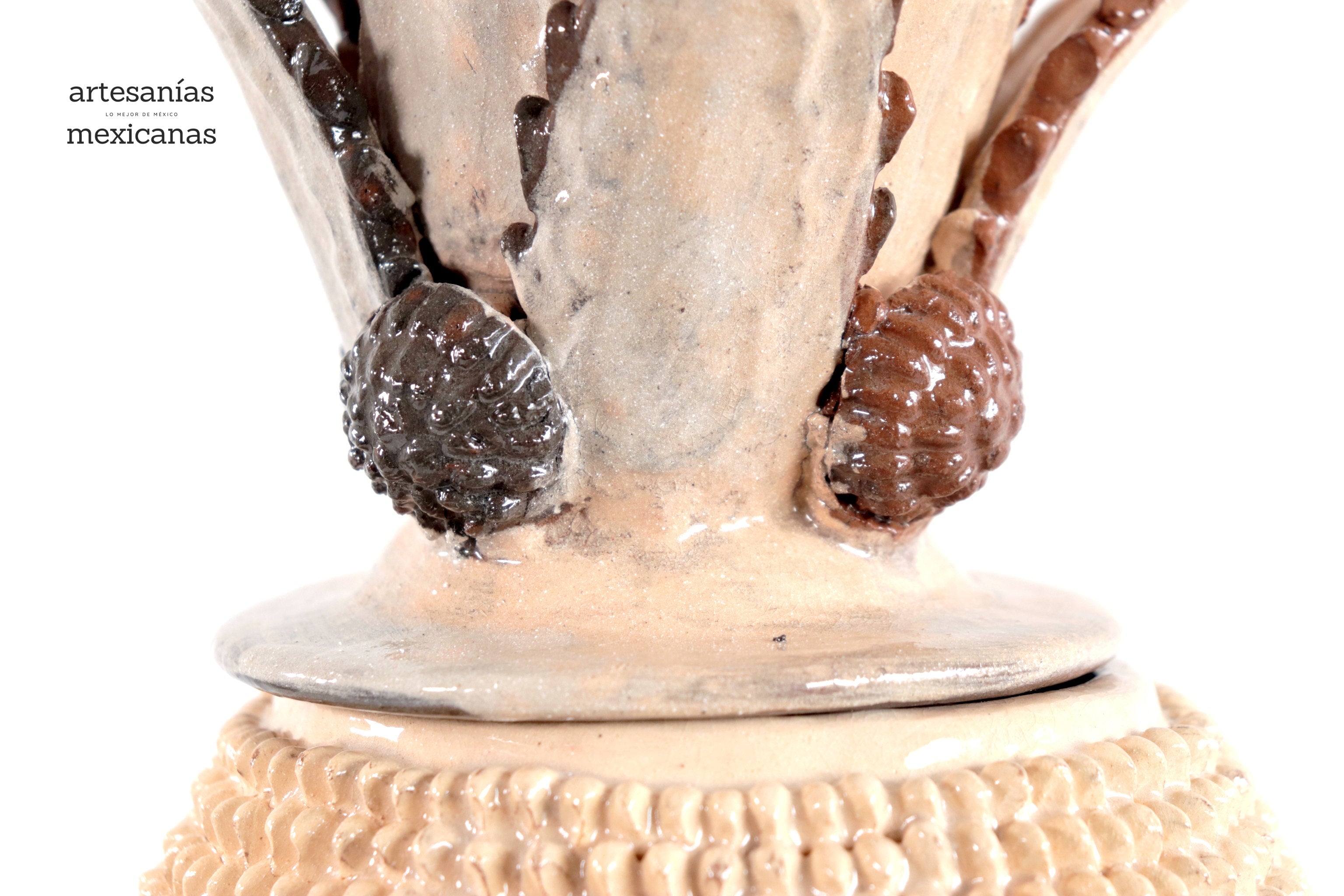 Michoacán Clay Pineapple - Beige with spikes - 19 in. - in. Production Juan Gtz