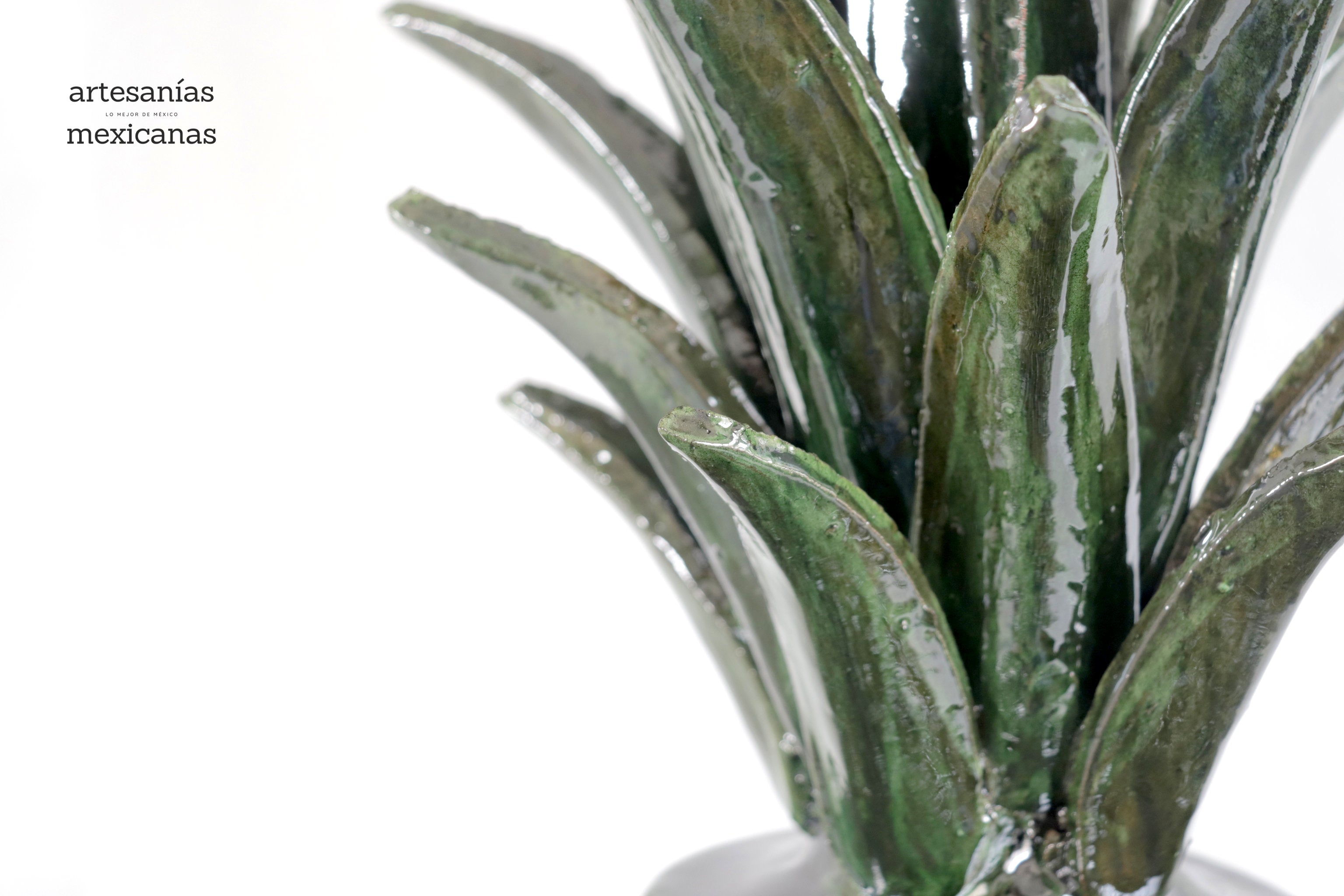 Pineapple platillo 22.8 in. petals Green glazed clay - 23 in.- Made to Order Chema SJG