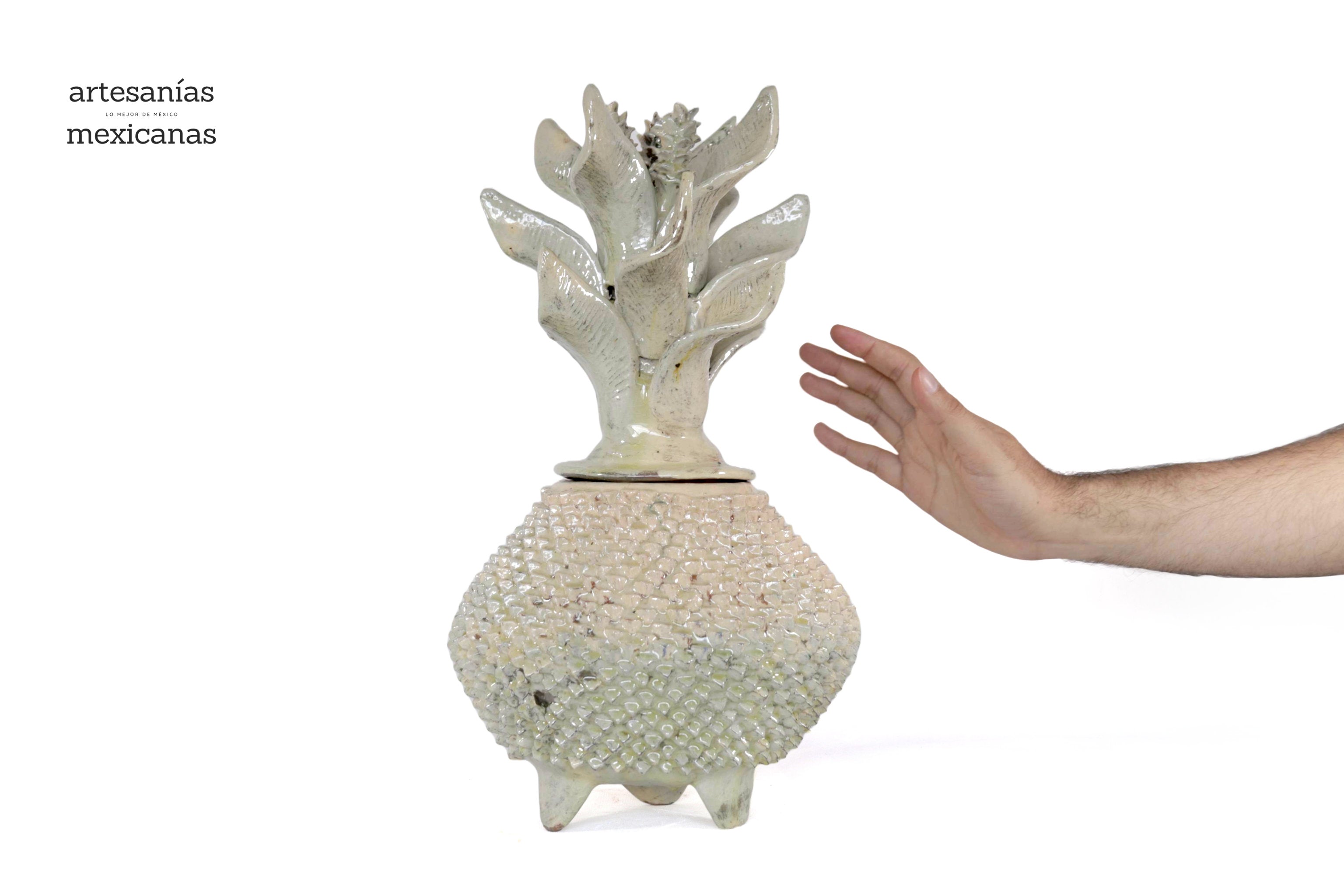 Pineapple of platillo with Spikes beige with Wavy Lid - 16 in. - Made to Order Juan Gtz