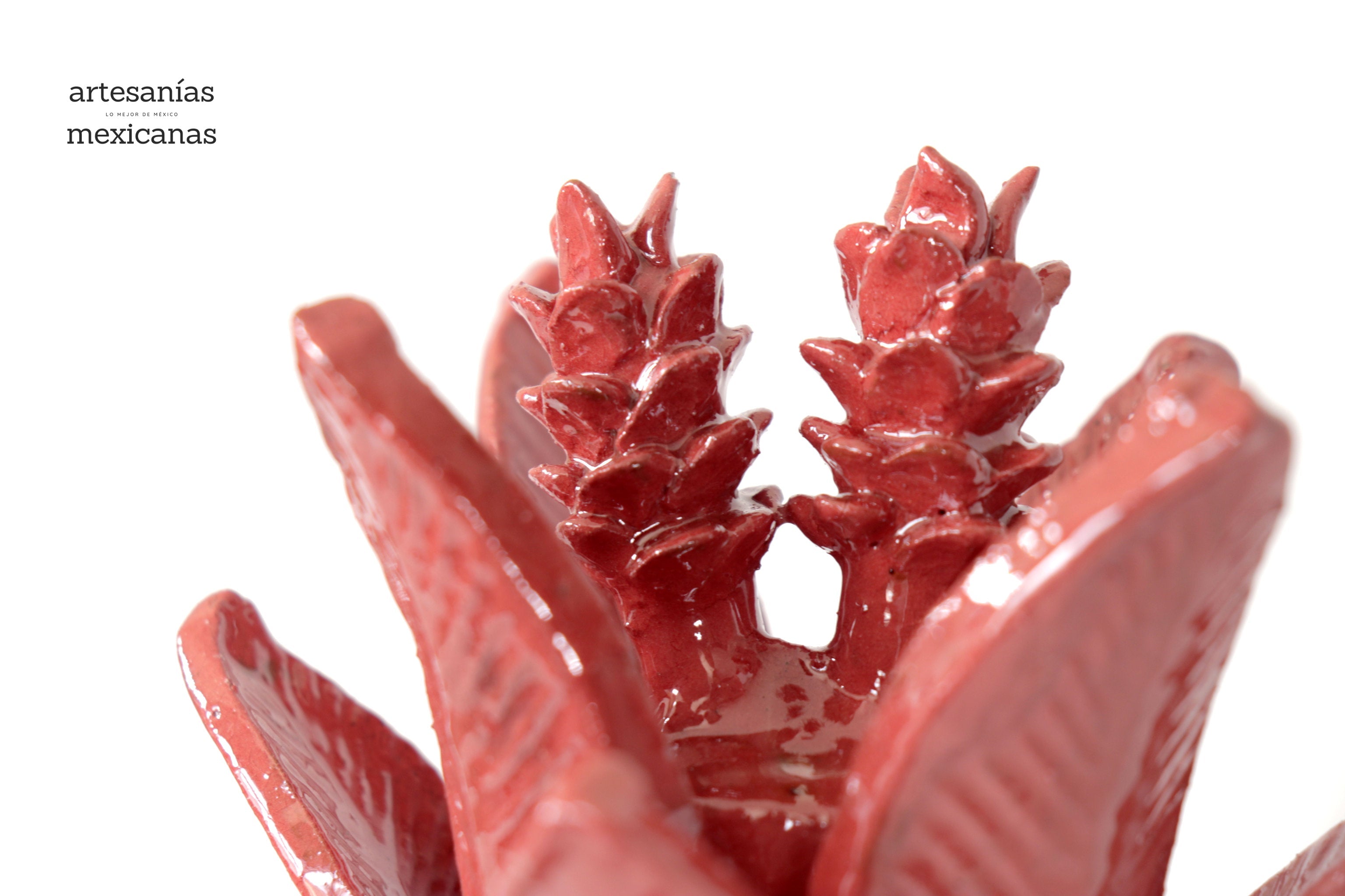 Pineapple with Petals roja Glazed Clay - 11.4 in. Juan Gtz